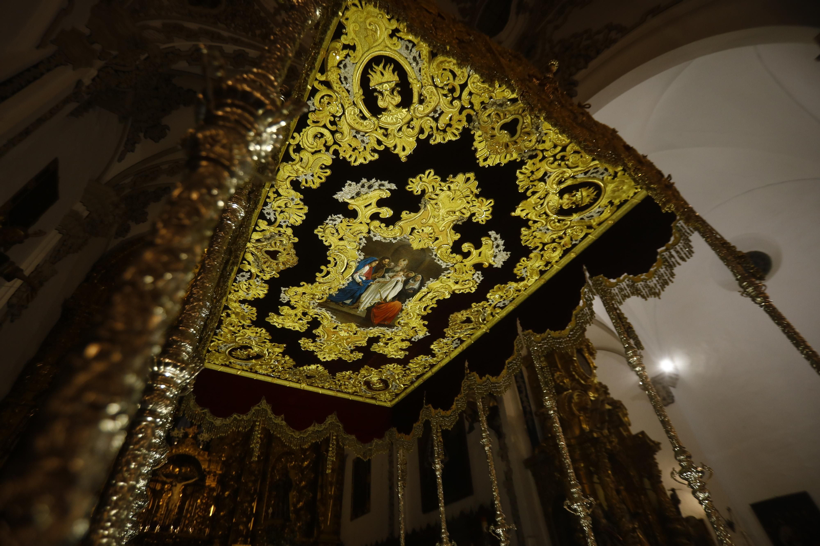 La presentación del techo de palio de la Virgen de la Candelaria de Córdoba, en  imágenes