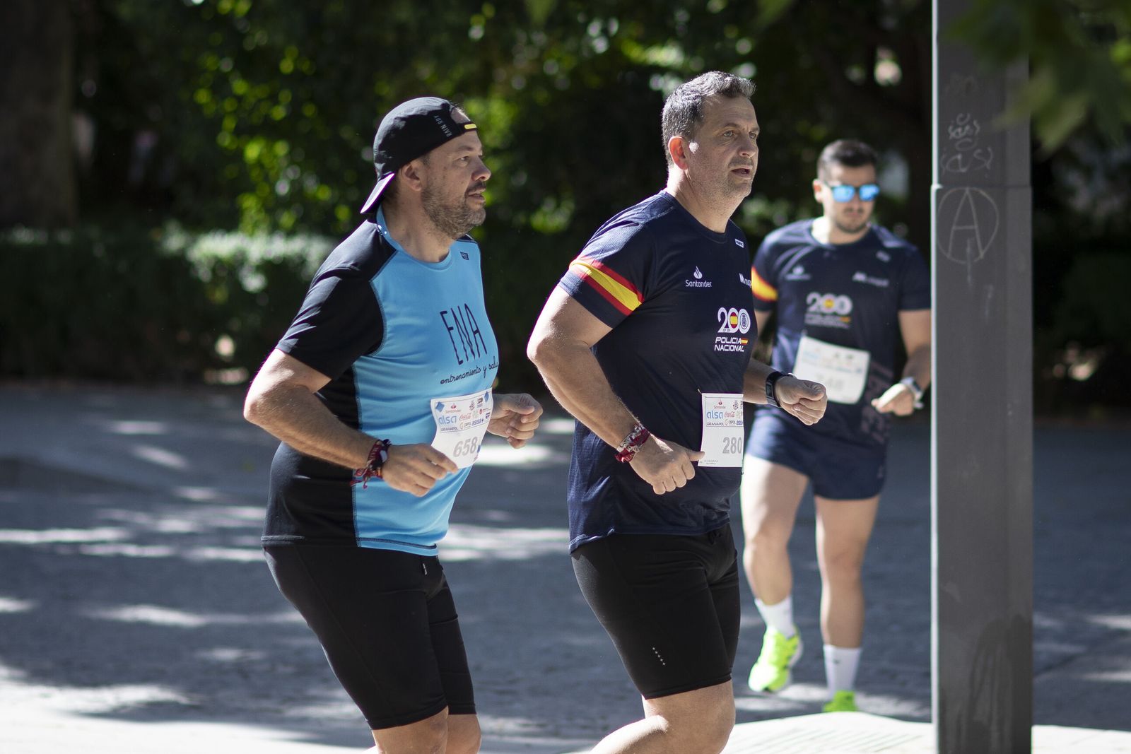 Encuéntrate en las imágenes de la carrera de la Policía Nacional 'Ruta 091'