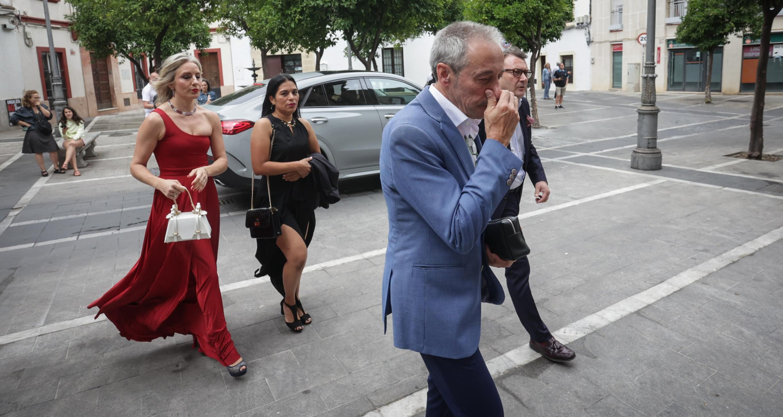 Imágenes de los asistentes a la comunión de la nieta del empresario José Luis López en Jerez