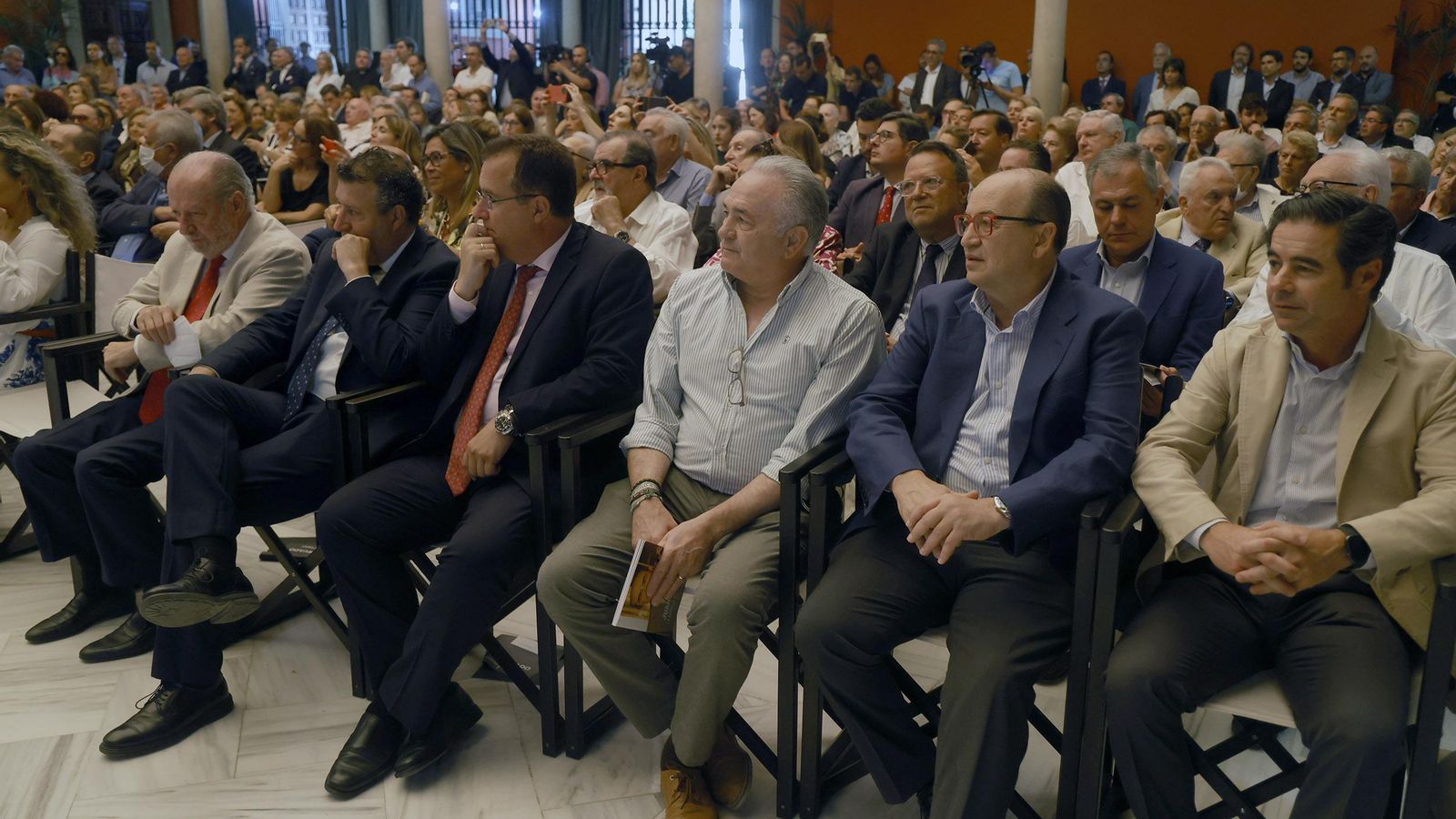 Fernando Rodríguez Villalobos, Javier Fernández, Juan Carlos Cabrera, Rafael Gordillo, Pepe Castro y Antonio Luque.