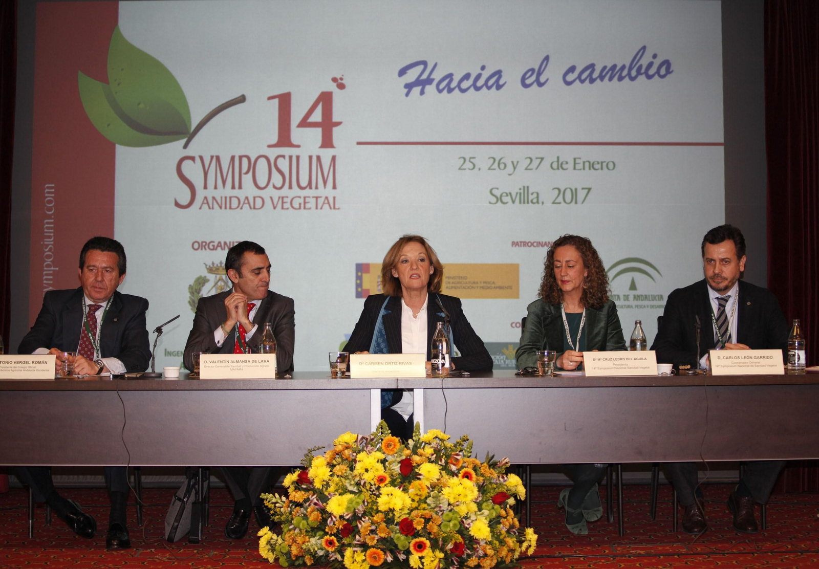 En la imagen, un momento de la inauguración de Symposium, que estuvo presidido por la consejera de Agricultura de la Junta de Andalucía, Carmen Ortiz. En la imagen, un momento de la inauguración de Symposium, que estuvo presidido por la consejera de Agricultura de la Junta de Andalucía, Carmen Ortiz.
