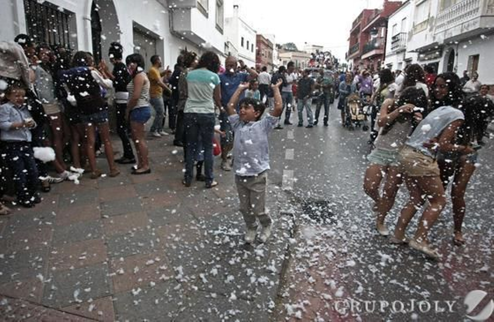 La ubicación de la portada en la avenida Tercer Centenario modifica el recorrido de las seis carrozas.

Foto: Erasmo Fenoy