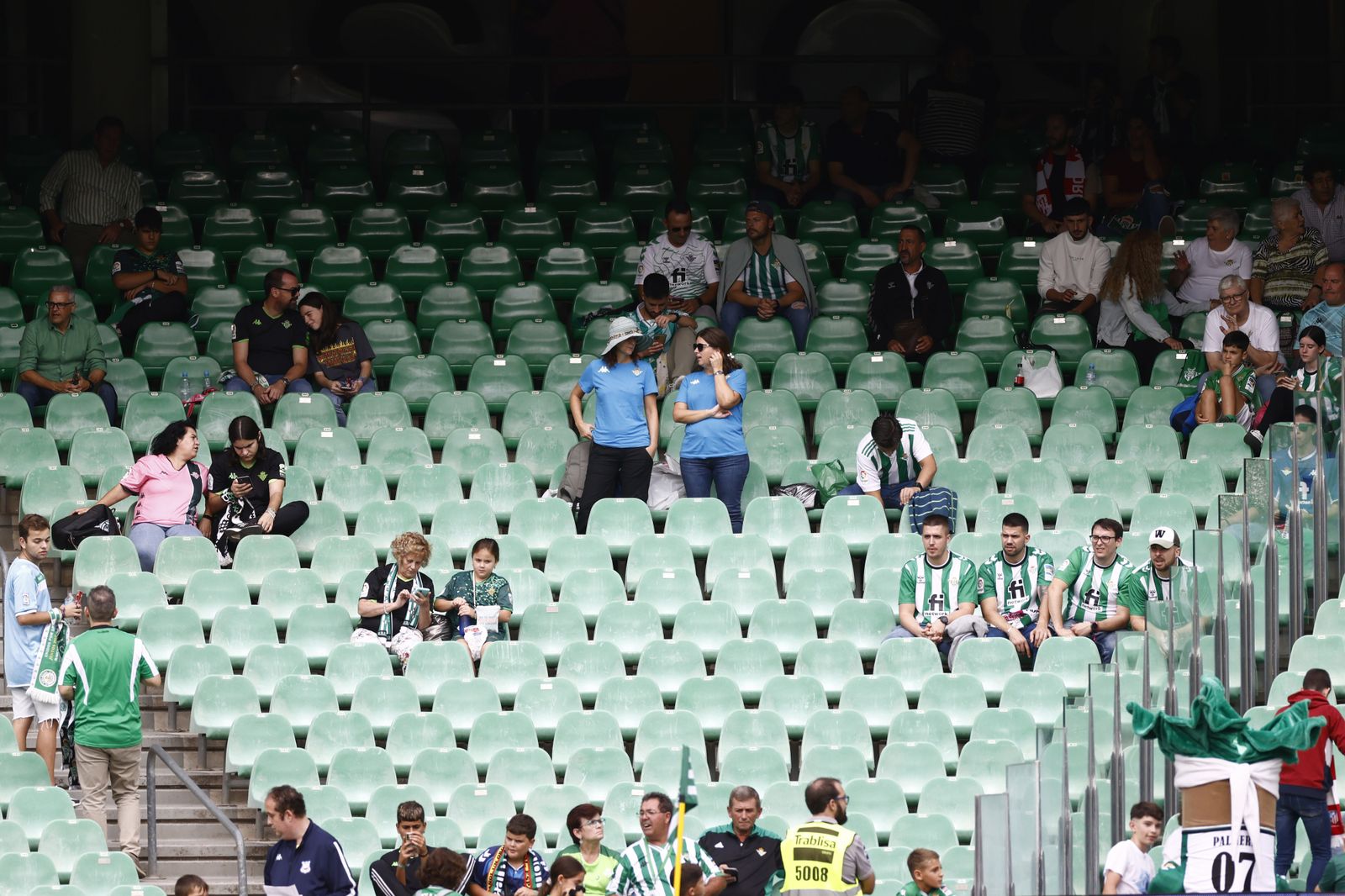 Búscate en las fotos del Betis-Atlético de Madrid