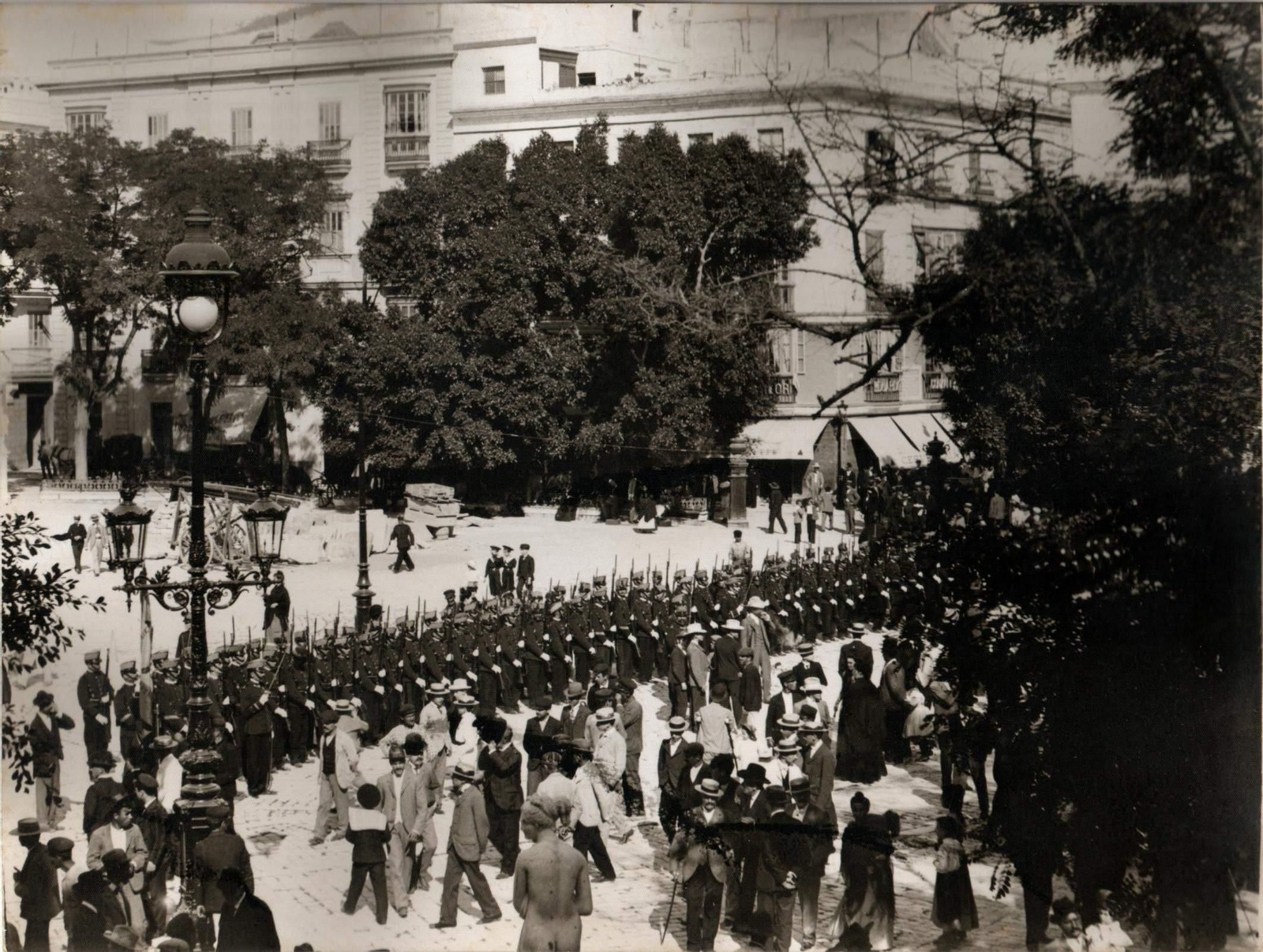 Así se ha tranformado la plaza de San Antonio