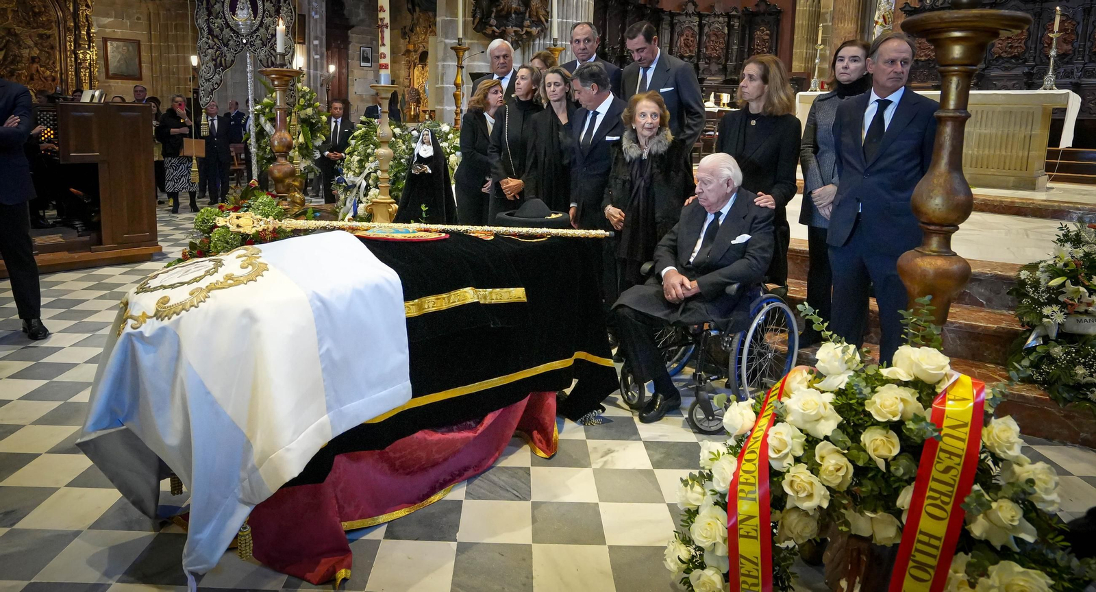 Imágenes del funeral de Álvaro Domecq en la catedral de Jerez