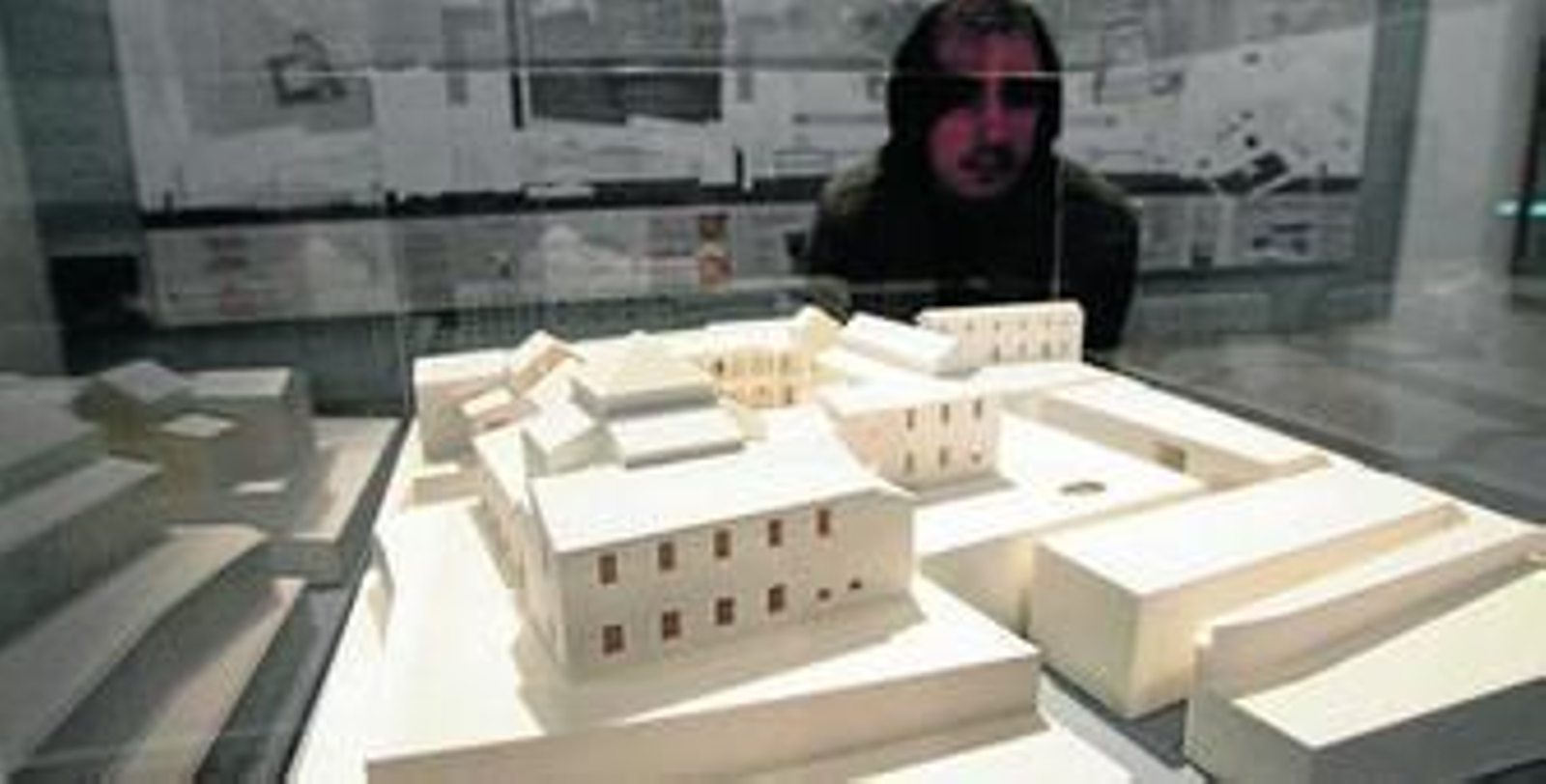 Maqueta del proyecto del Parque de los Cuentos presentada en noviembre de 2007.