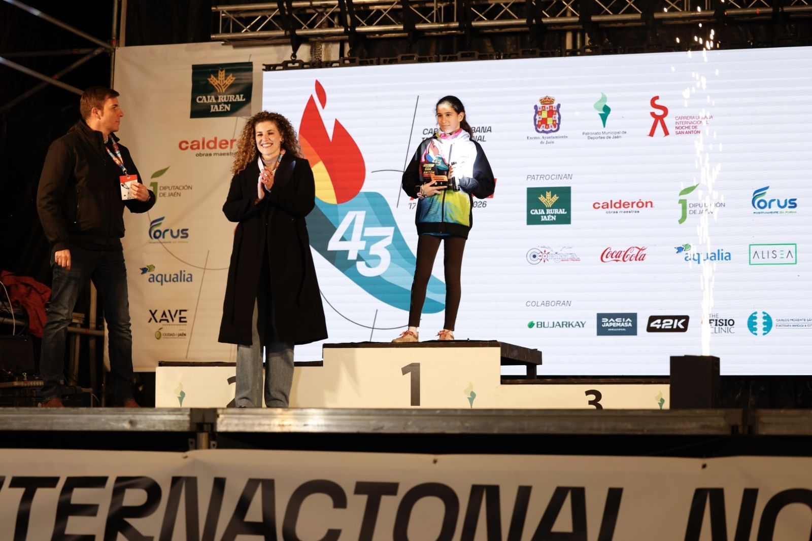 En imágenes: entrega de trofeos de todas las categorías de la Carrera de San Antón 2026