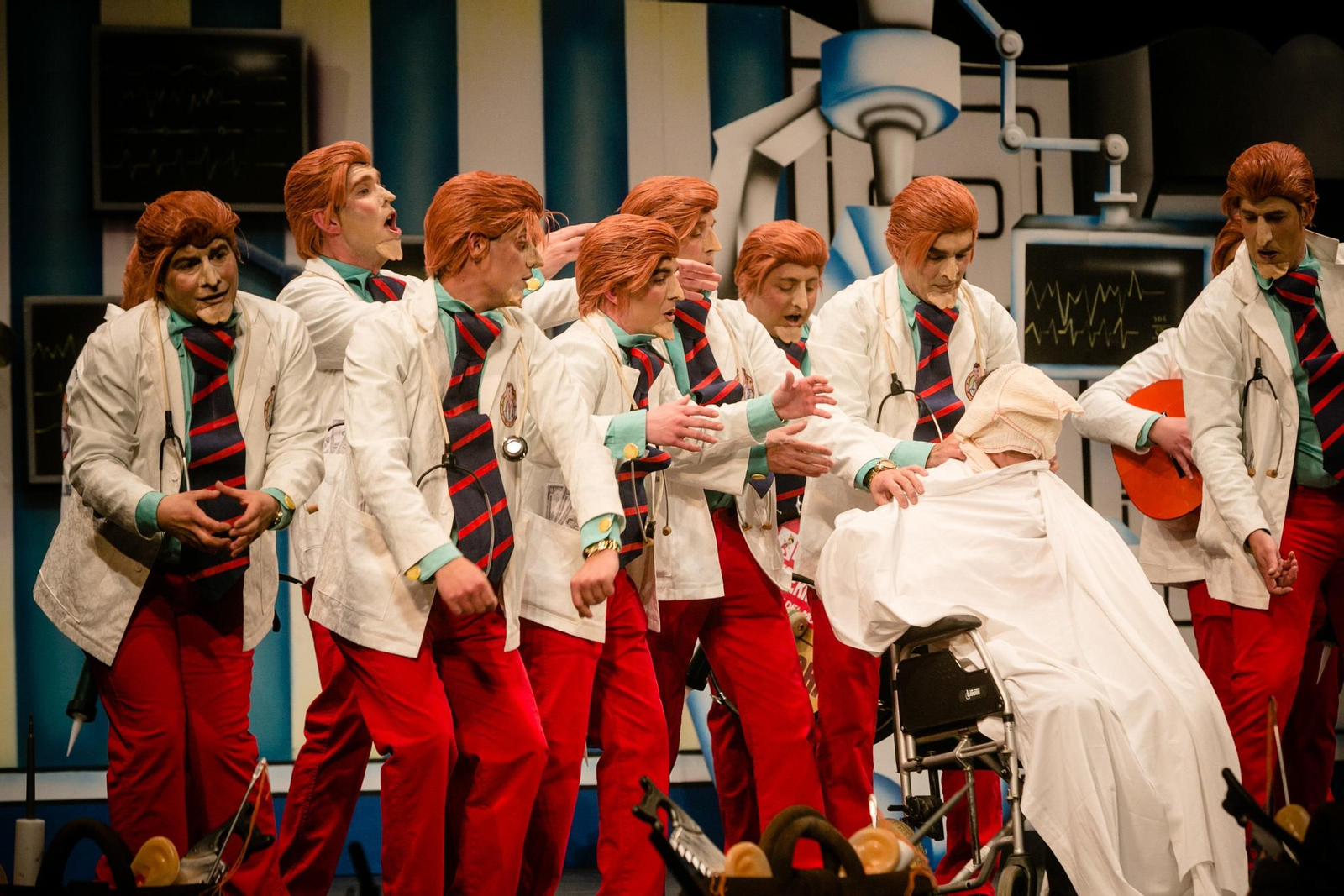 Chirigota "El tiempo entre costuras"