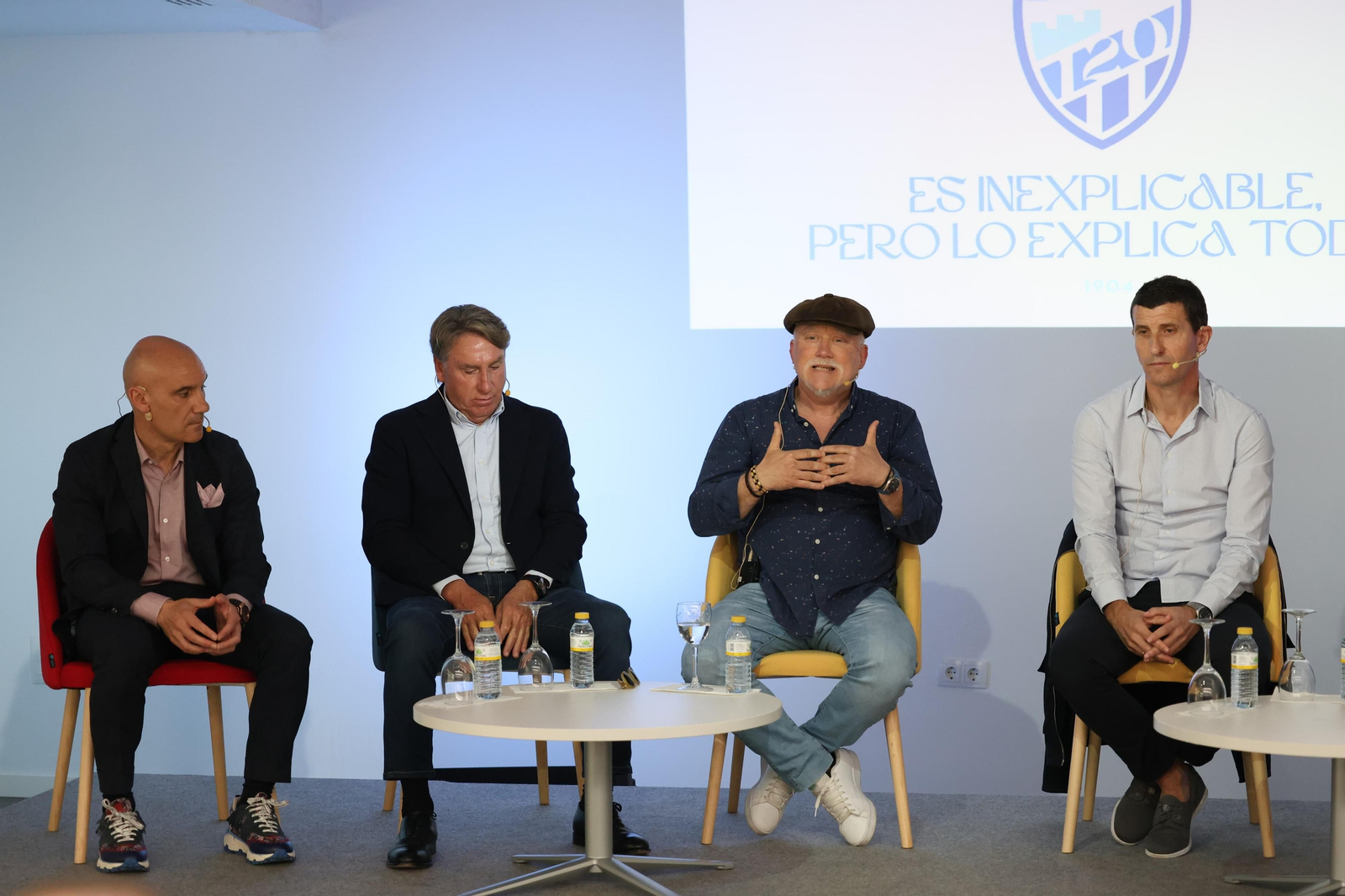 Las fotos de la gran reunión del 120 aniversario del fútbol en Málaga Las fotos de la gran reunión del 120 aniversario del fútbol en Málaga