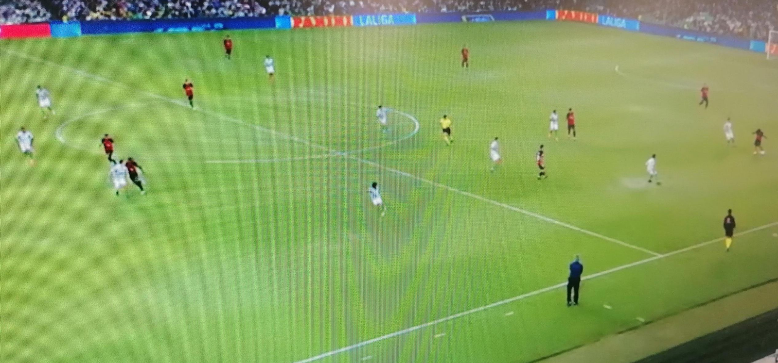 Captura de la imagen en el inicio de la jugada del primer gol del Mallorca.