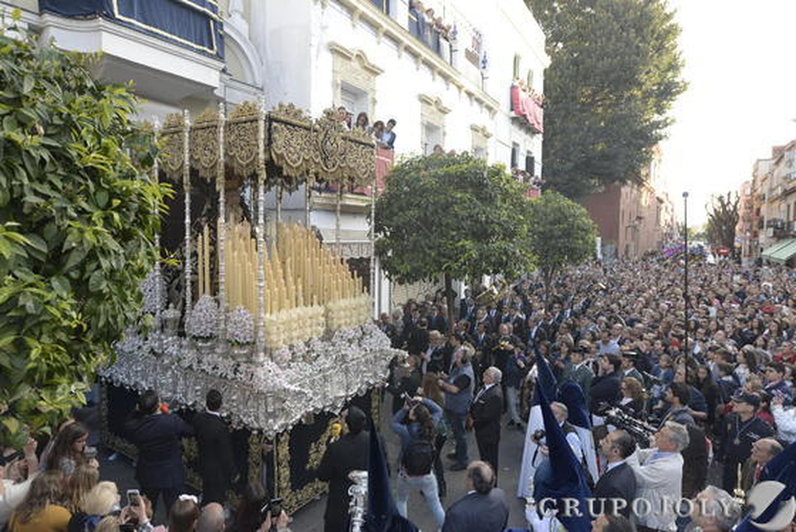 Salida de María Santísima de la Estrella el Domingo de Ramos/D.S.