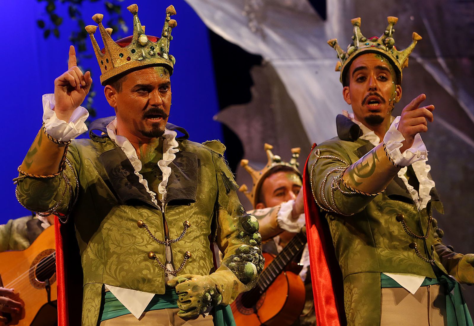 Las imágenes de la cuarta función de cuartos