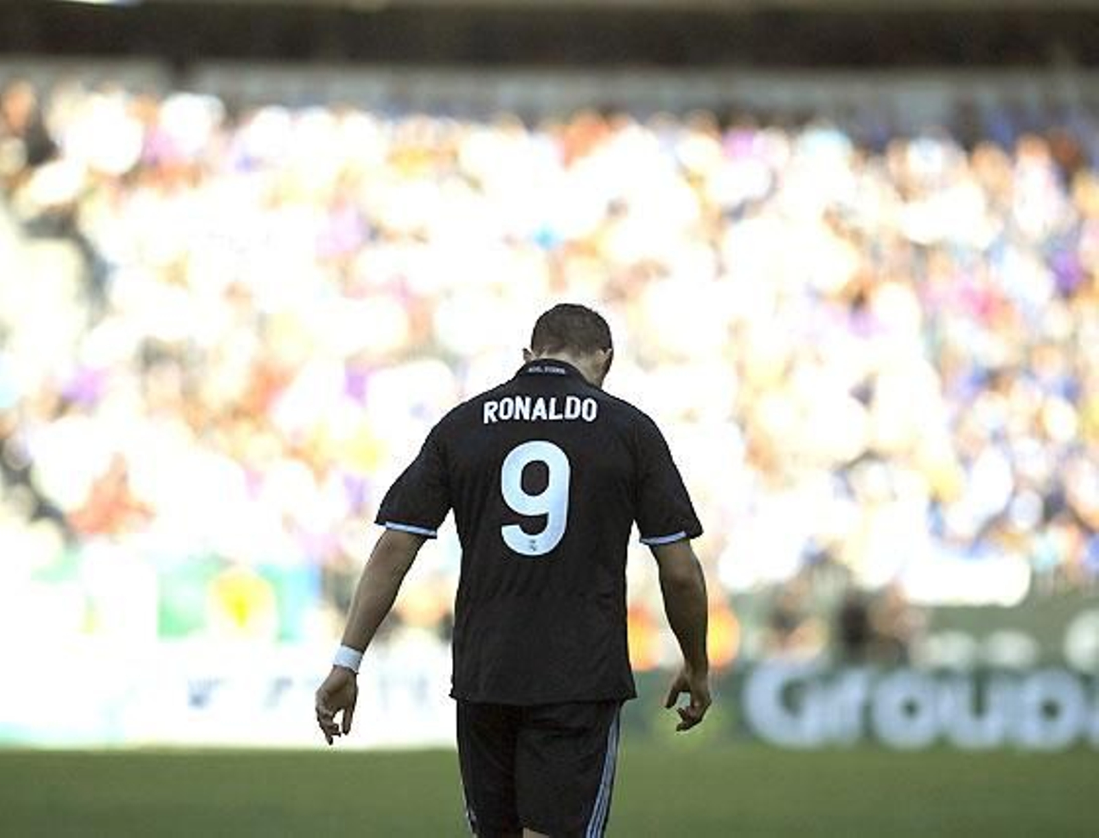 El Real Madrid no pudo pasar del empate ante el Málaga en La Rosaleda (1-1). La victoria del Barcelona hacía imposible el título, aunque hubiese ganado.

Foto: EFE / Reuters / AFP Photo