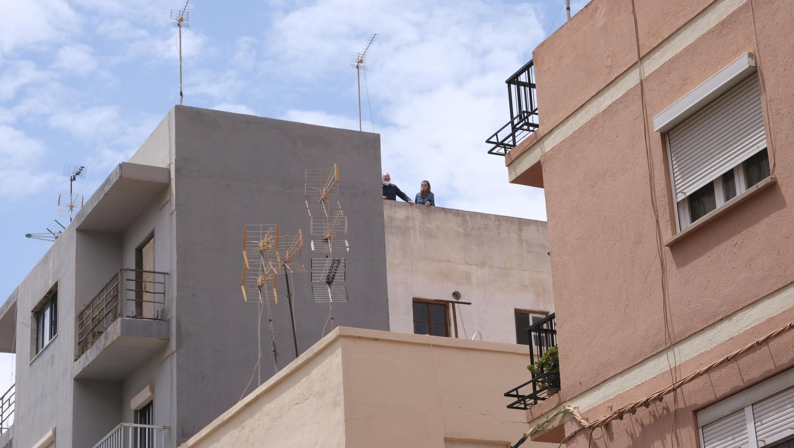 Imágenes de la vivienda con daños en el Tagarete. Almería