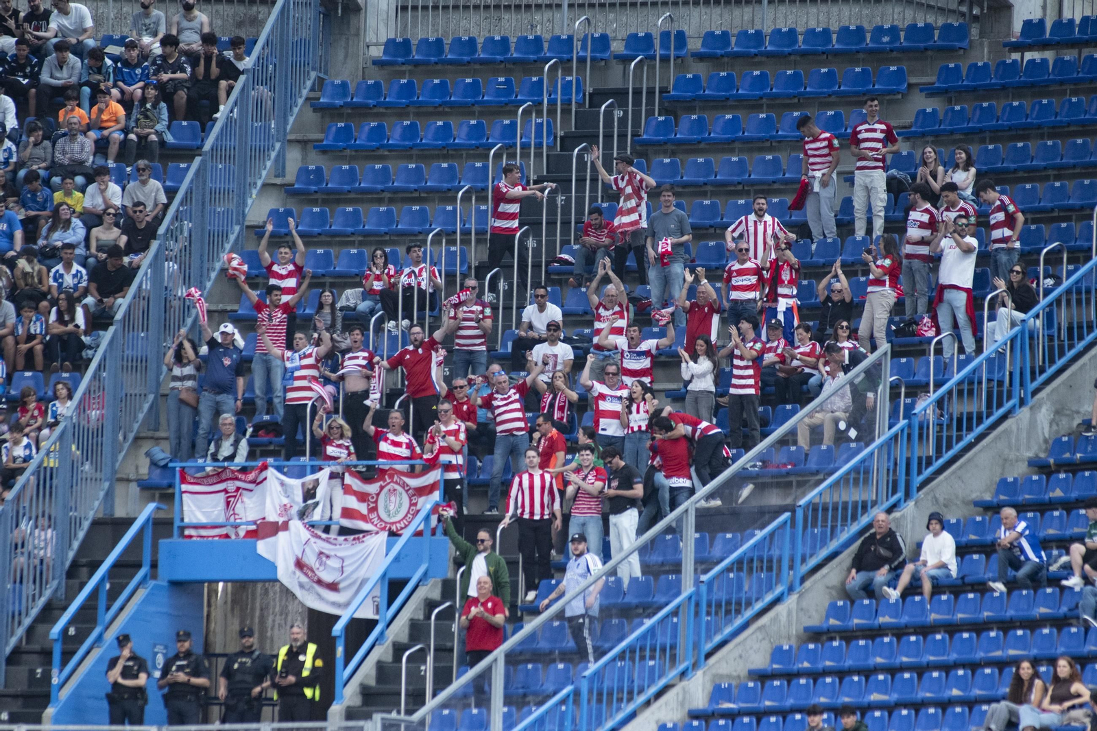 Las mejores imágenes de la victoria del Granada CF ante el Dépor