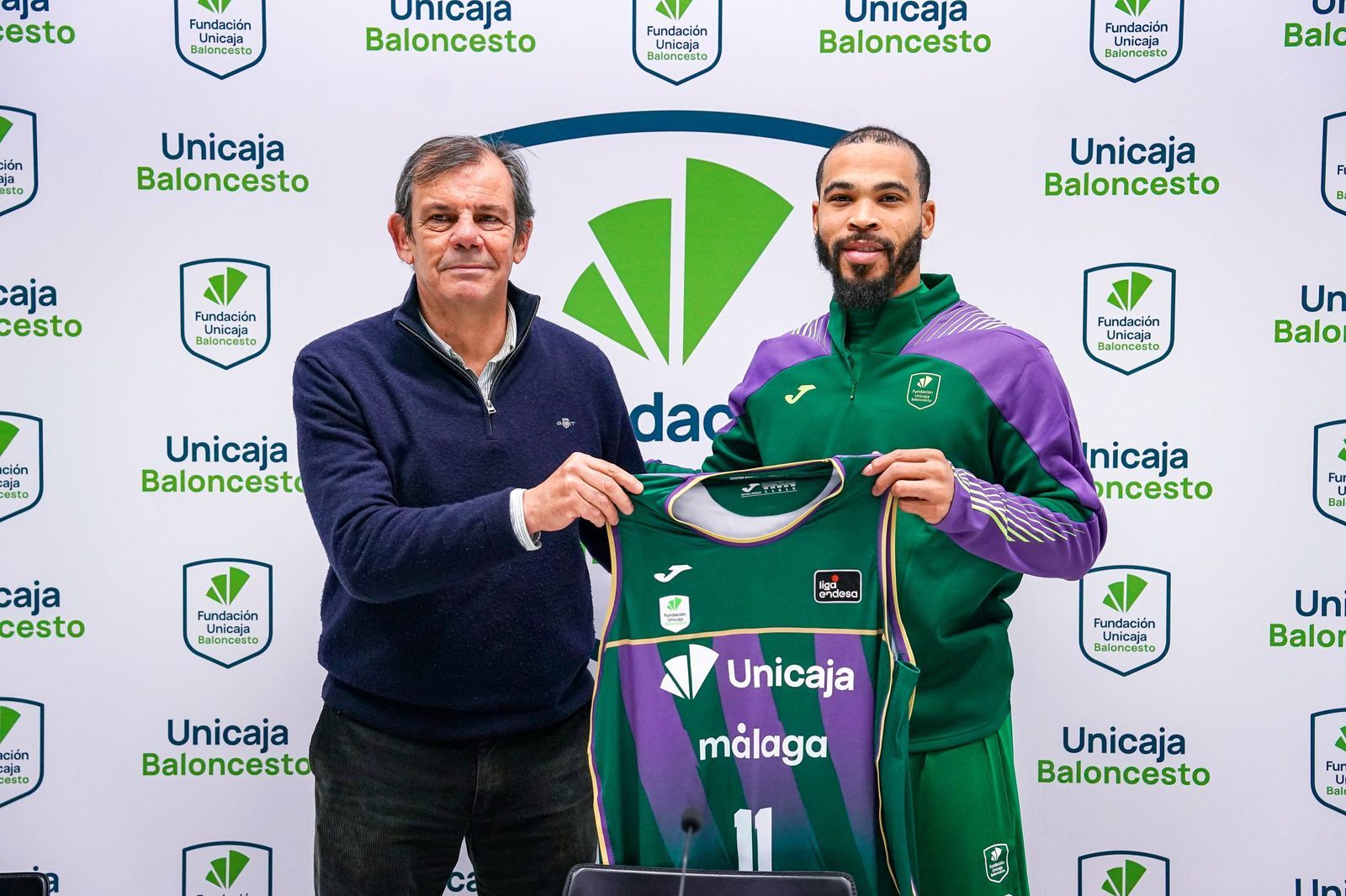 Juanma Rodríguez, con Justin Cobbs.