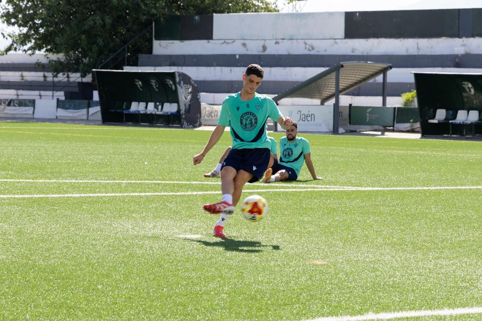 El primer entrenamiento del Real Jaén de la temporada 2025-26