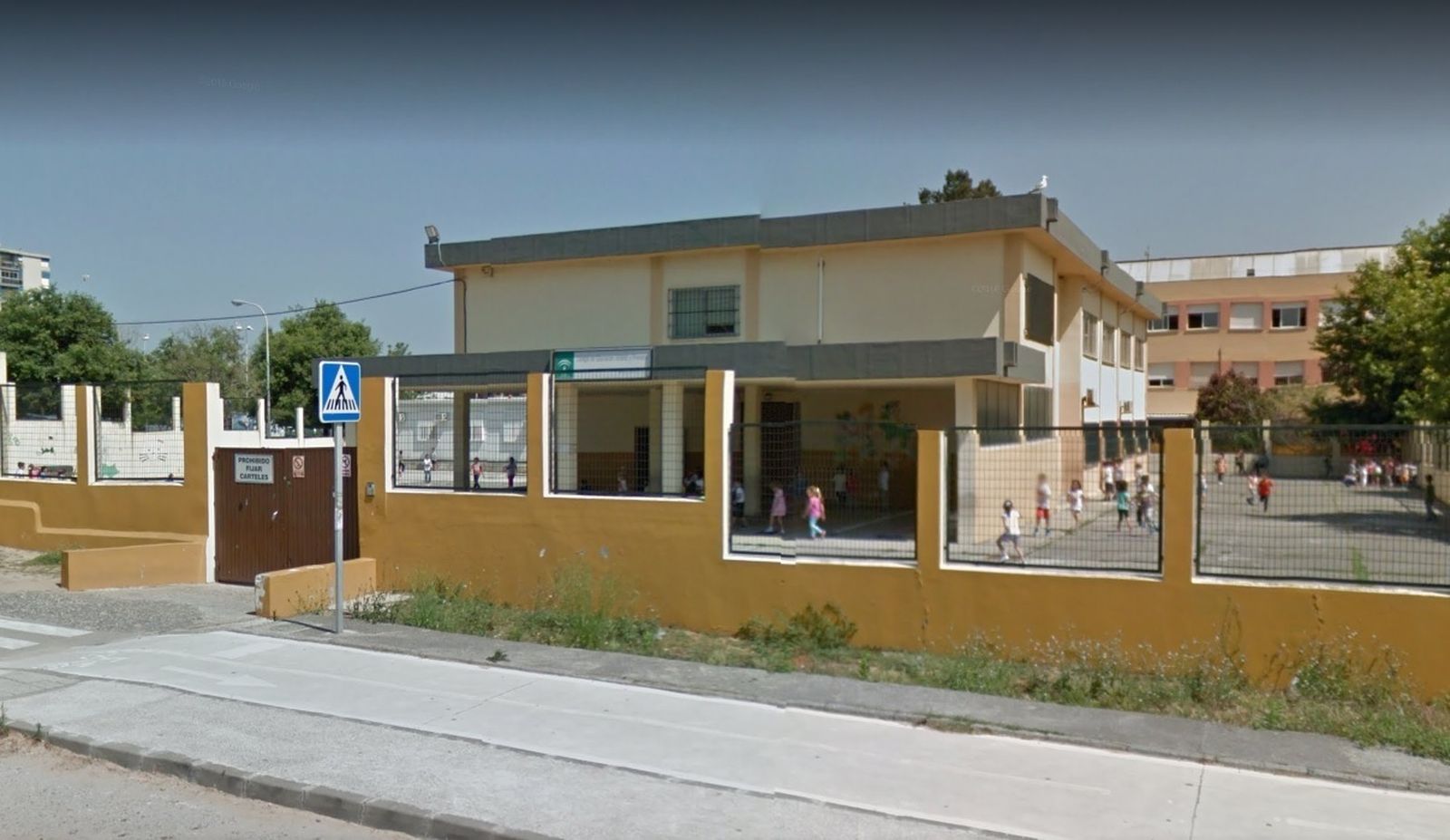 El Colegio Mediterráneo, situado en la carretera del Rinconcillo.