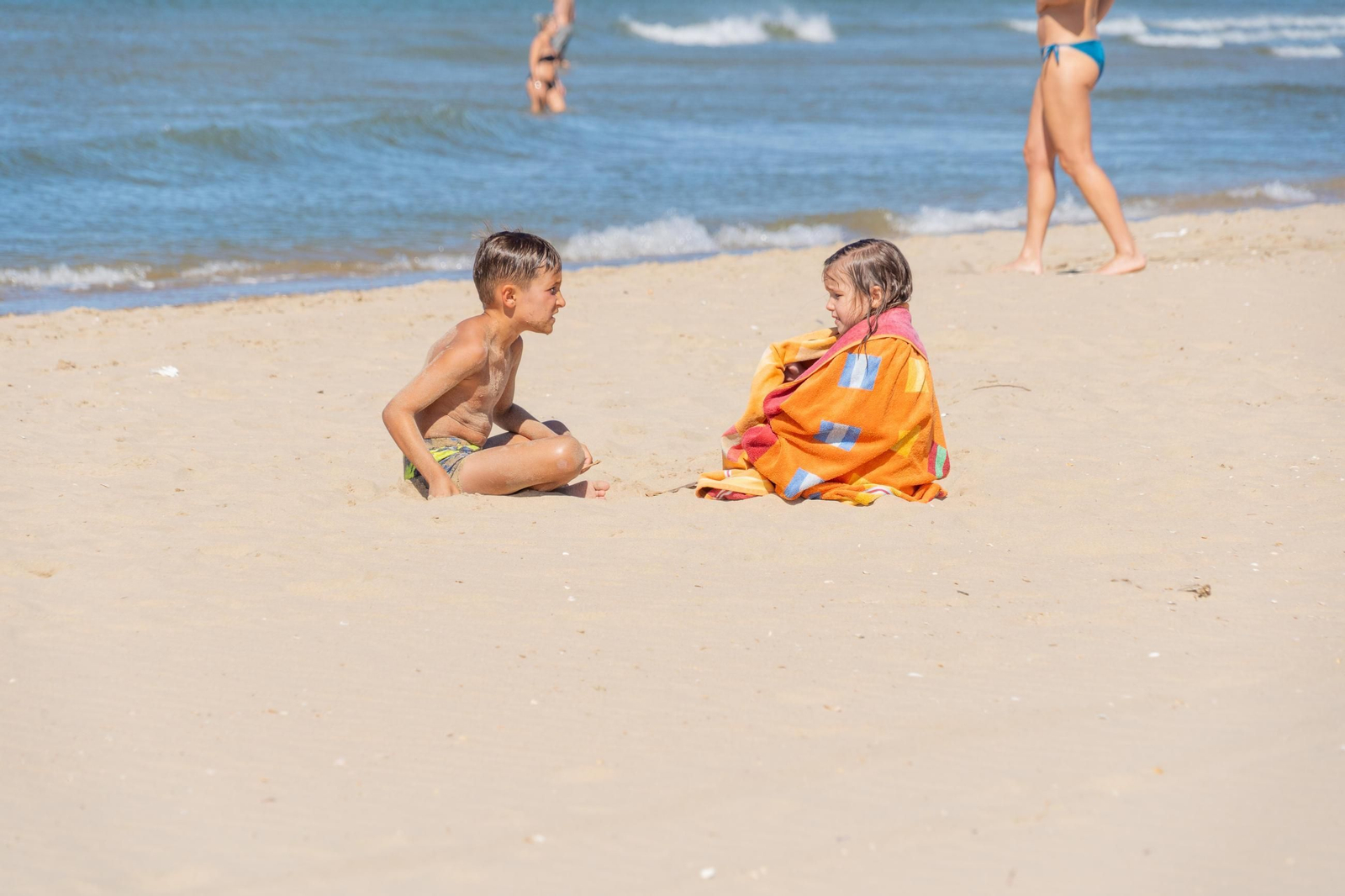 La Playa de la Bota este domingo, soleada, viva&nbsp;y&nbsp;con&nbsp;brisa