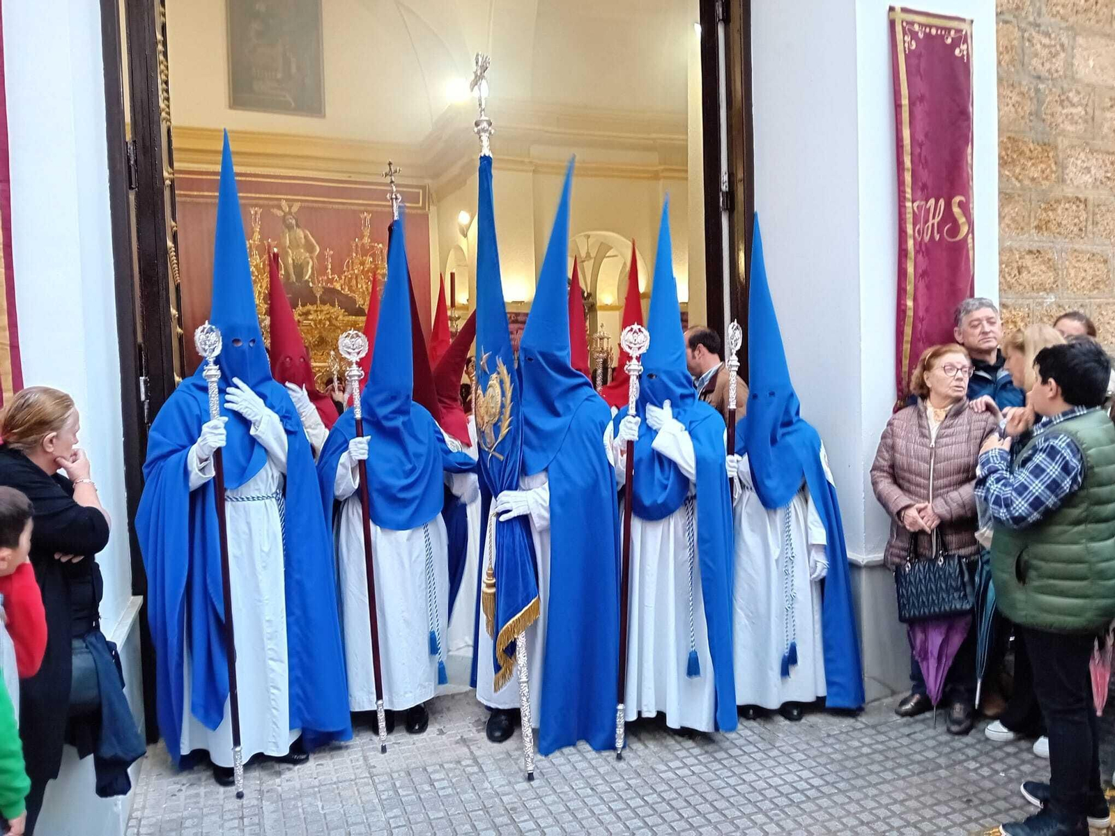 Las imágenes del Lunes Santo en Chiclana 2024: El Perdón y Humildad y Paciencia