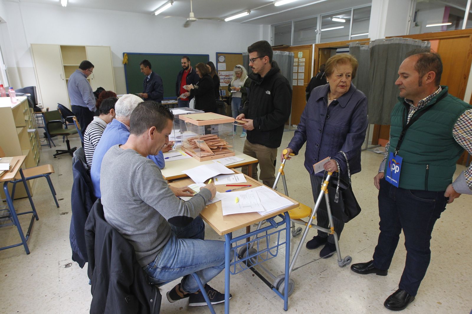 Así están votando los almerienses este 10N