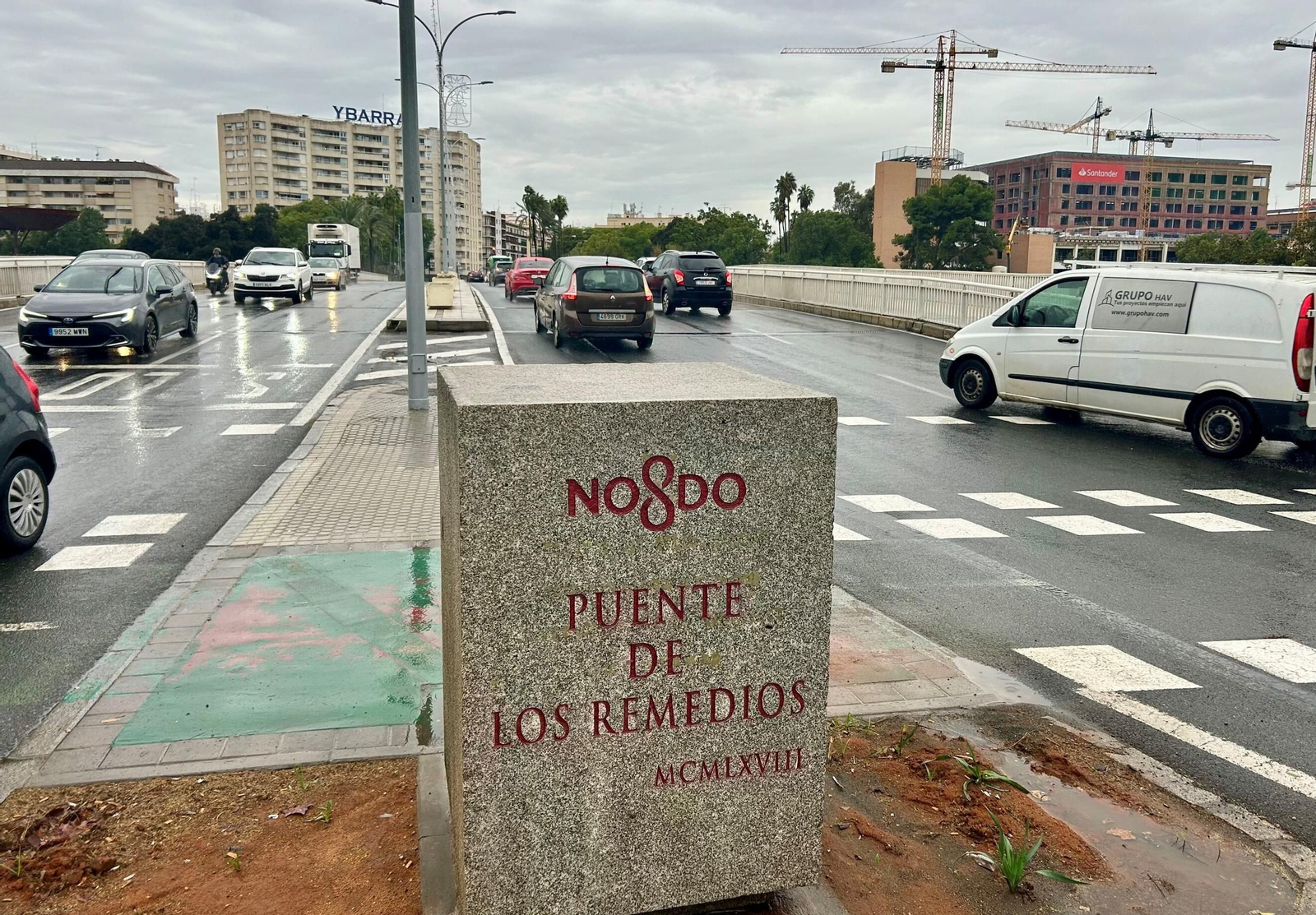 Franco inauguró el 23 de junio de 1968 el puente de Los Remedios (antes del Generalísimo)
