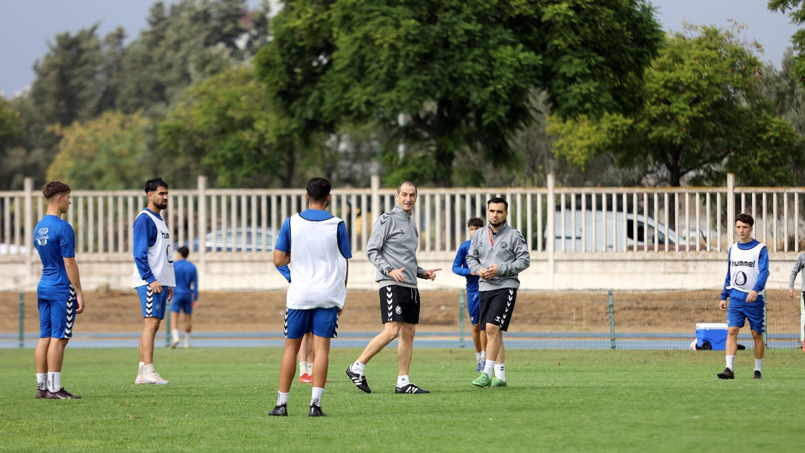 Primer entrenamiento del nuevo entrenador en el Xerez DFC