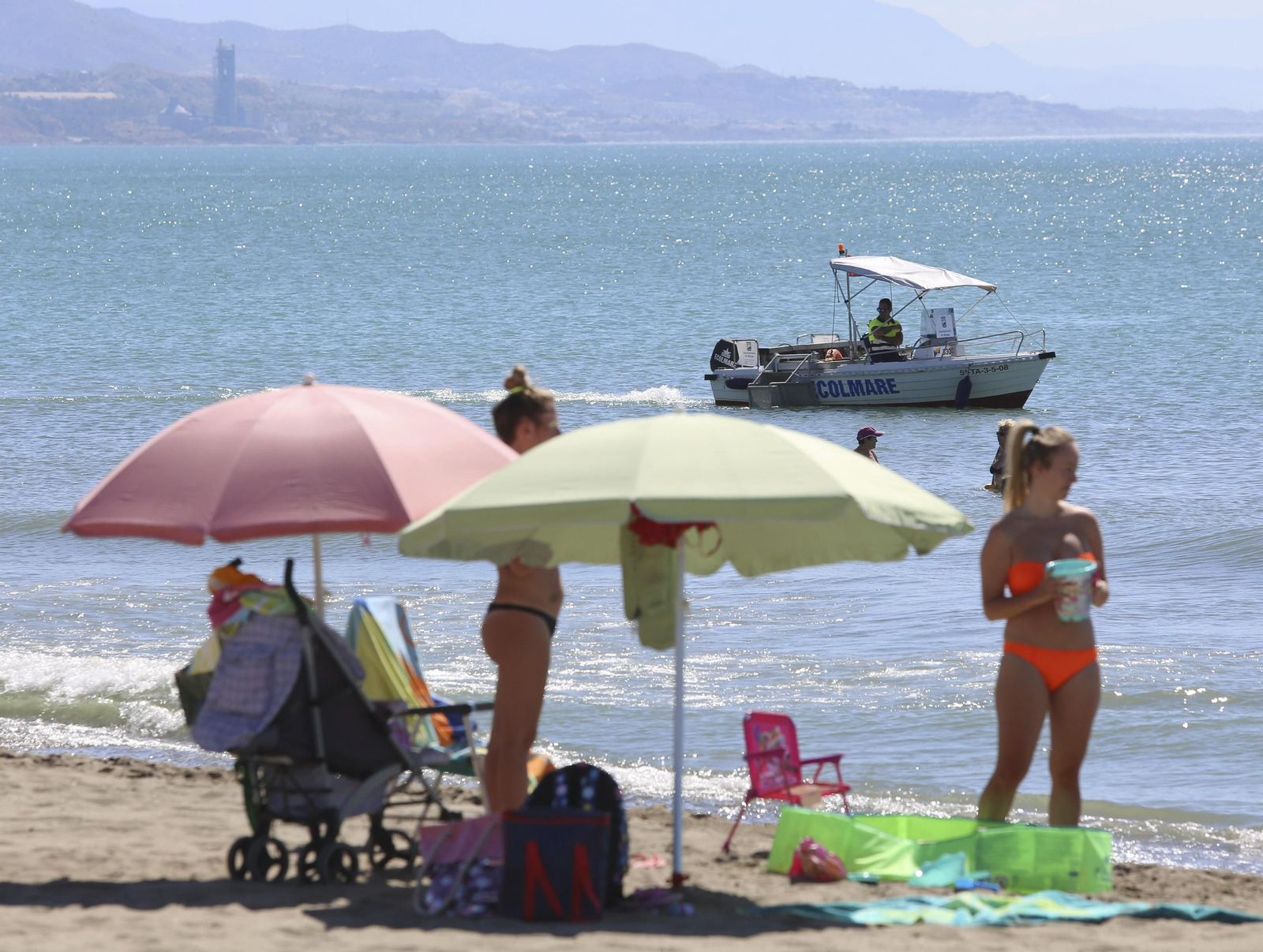 Fotos de la playa en Málaga, donde escapar del calor