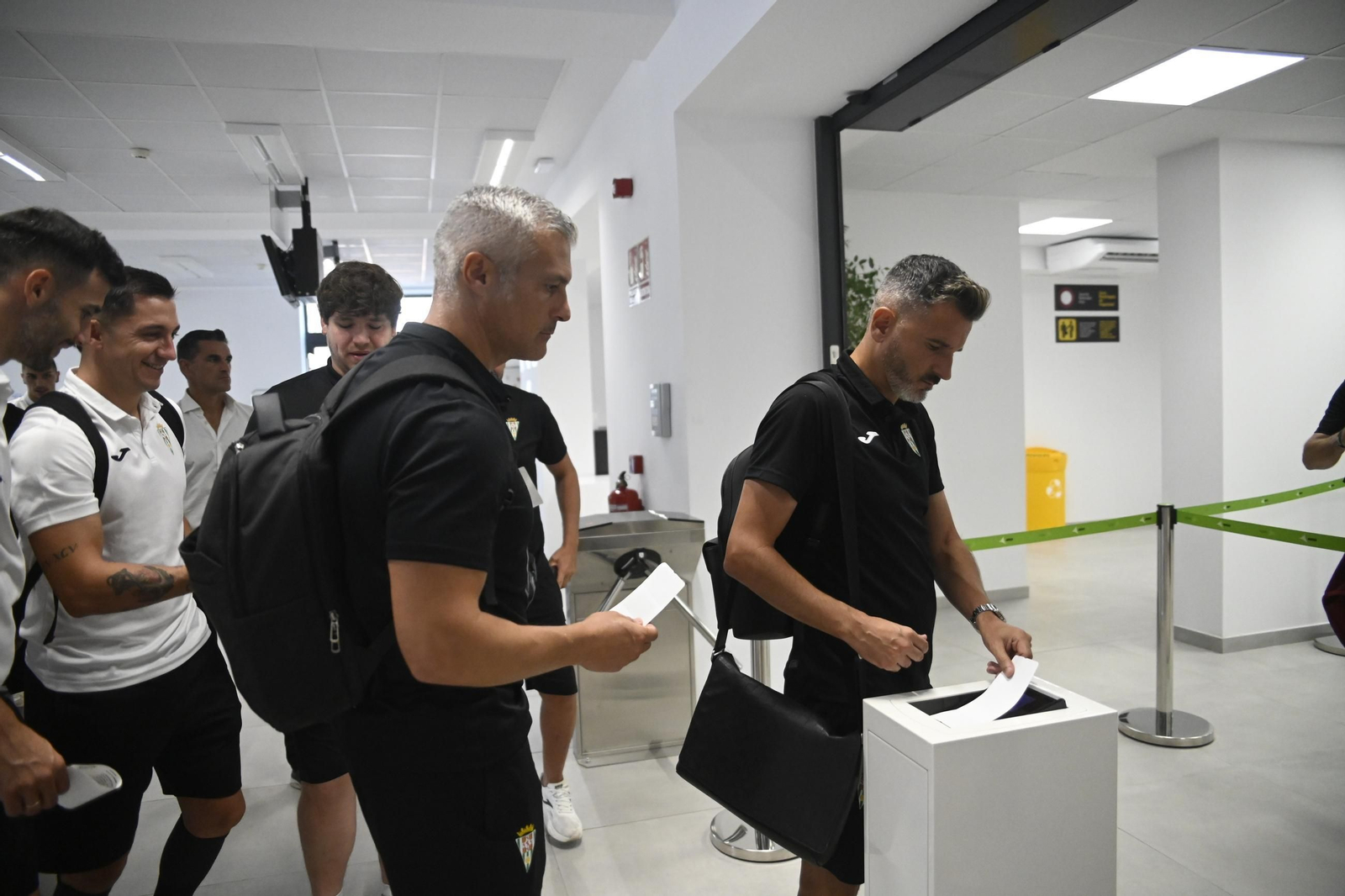 El Córdoba CF vuela a Gijón para su debut en Liga ante el Sporting