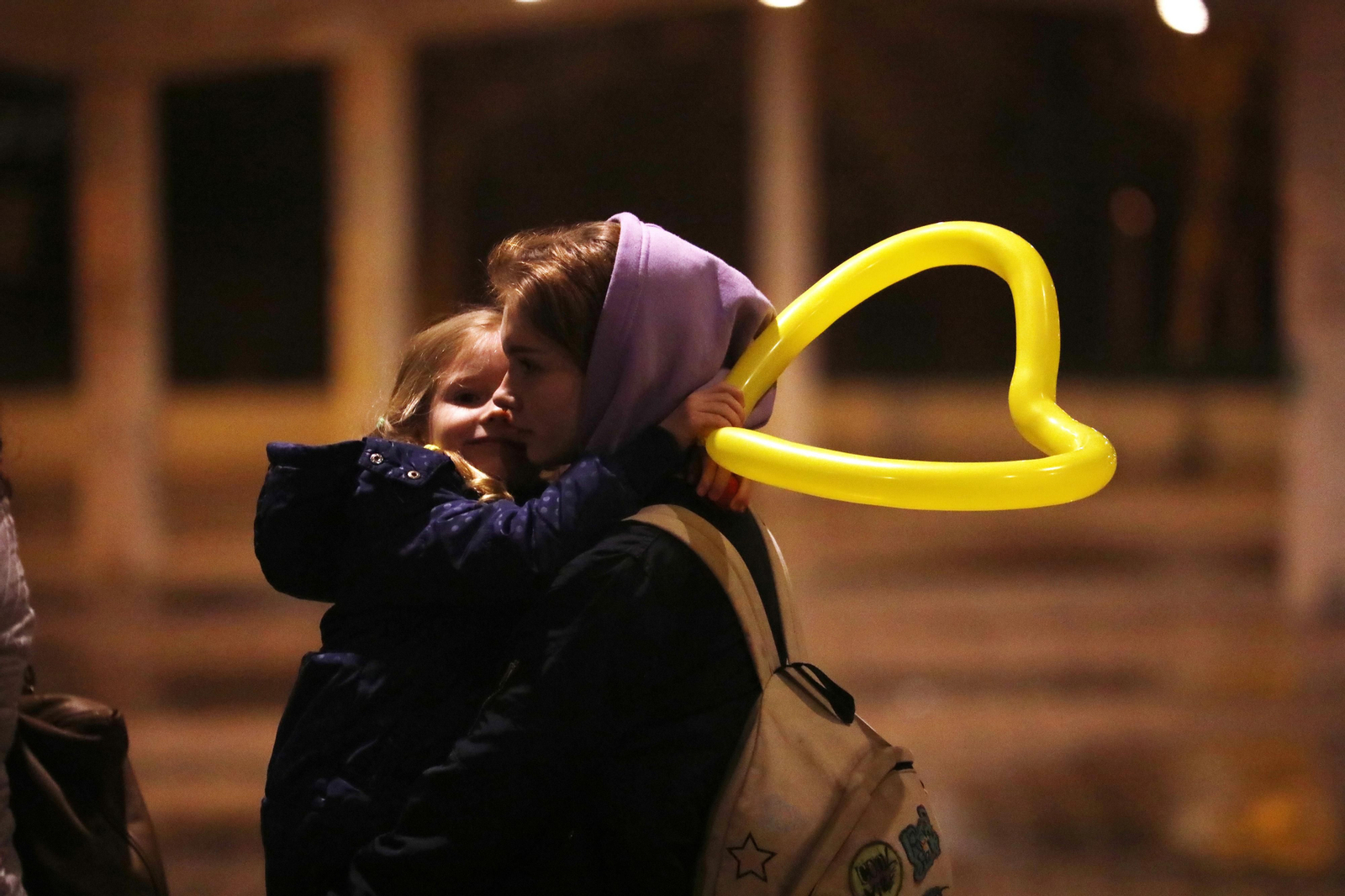La llegada de 49 refugiados ucranianos a Córdoba, en imágenes