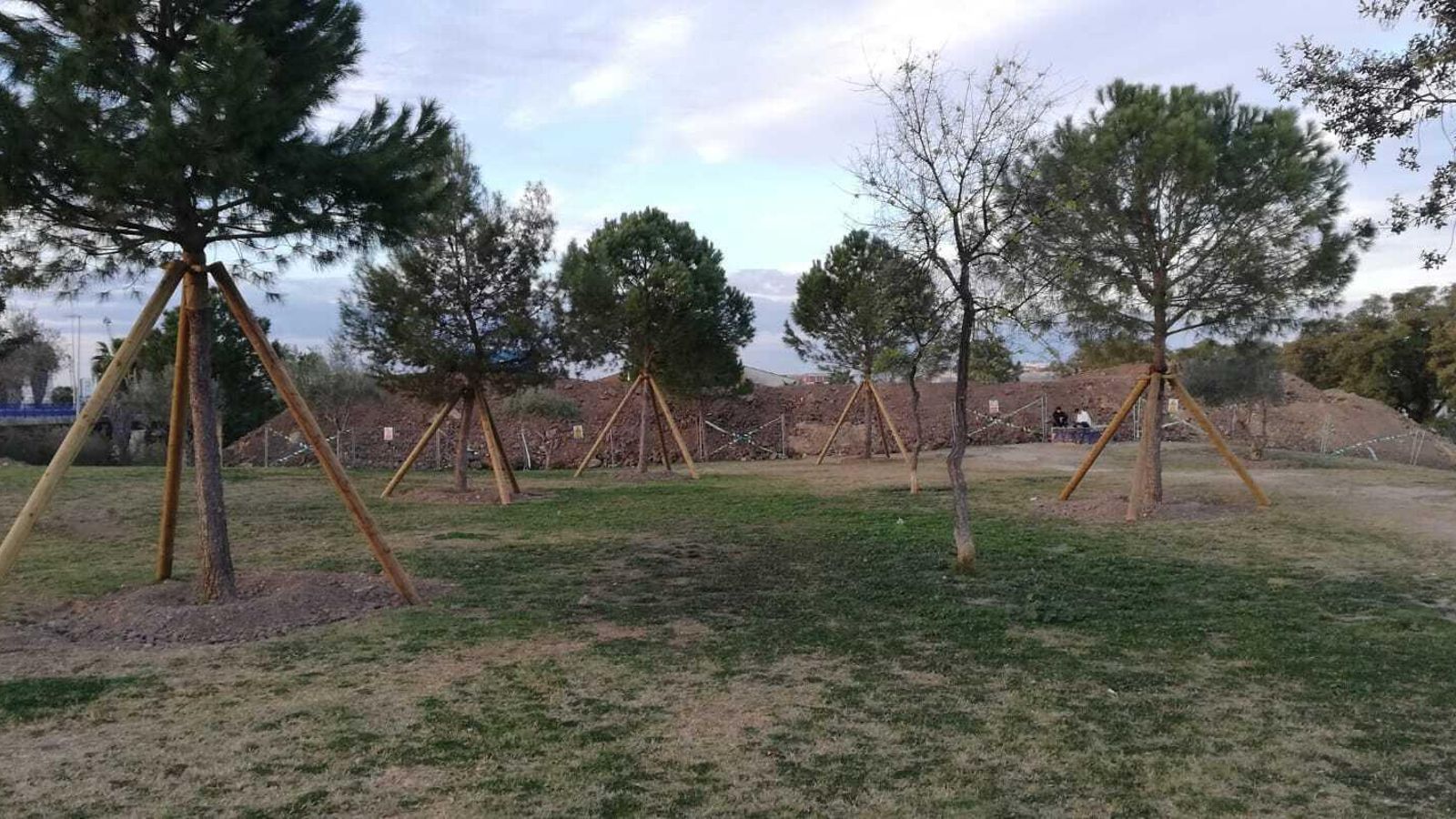 Otra imagen del colector en la zona del Parque del Guadaíra en Heliópolis.