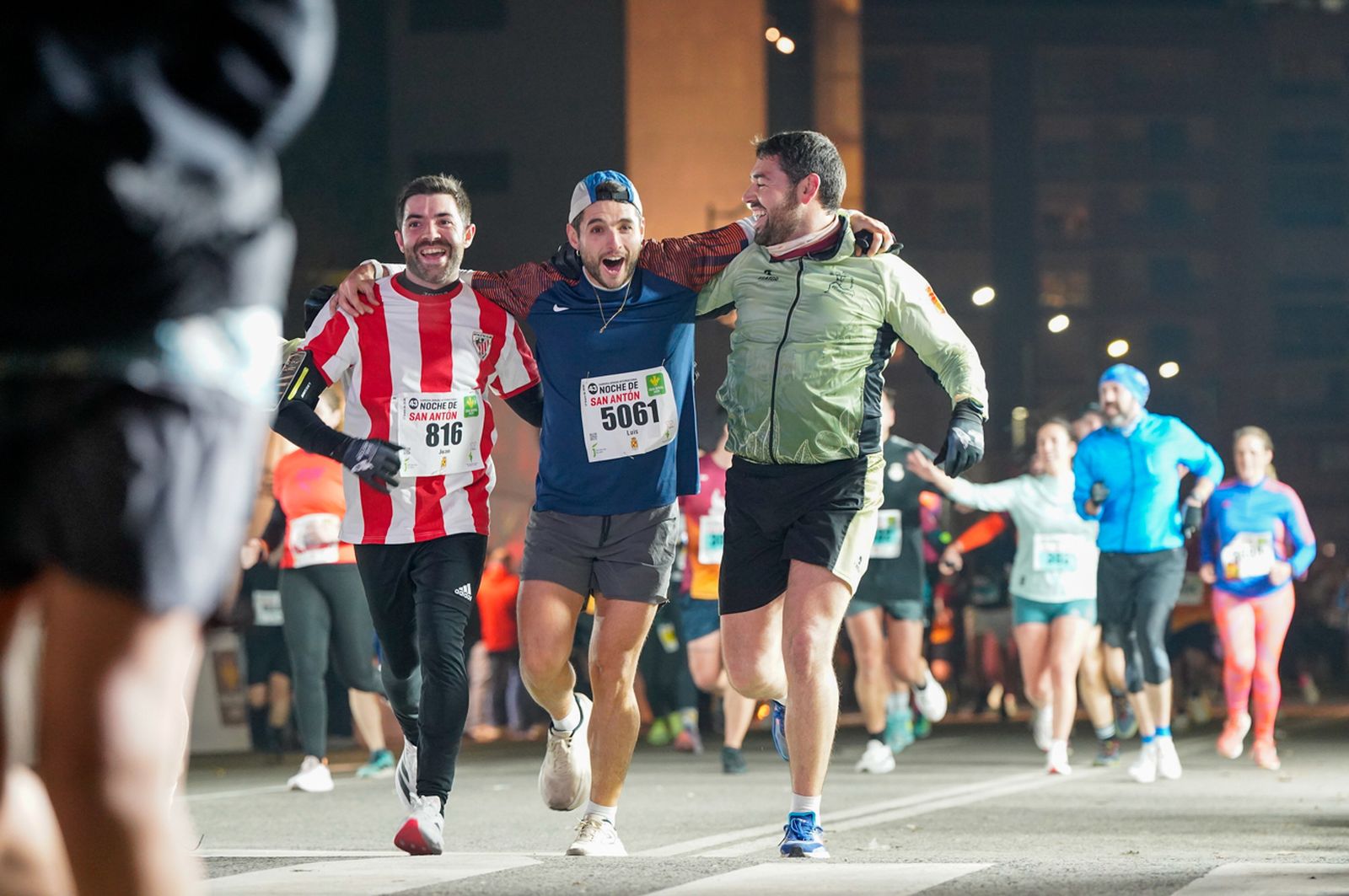 En imágenes: búscate en tu llegada a meta de la Carrera de San Antón 2026 (16)