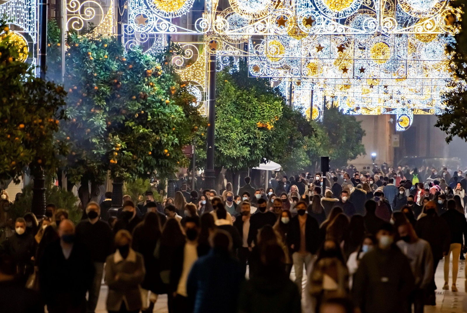 Ambiente este fin de semana en el centro de Sevilla.