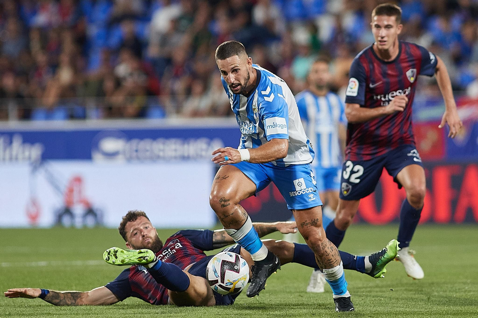 Imágenes de la derrota del Málaga CF ante el SD Huesca en El Alcoraz