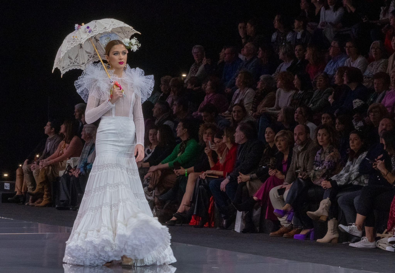 Así fue el desfile 'Huelva, camino y mar' en SIMOF
