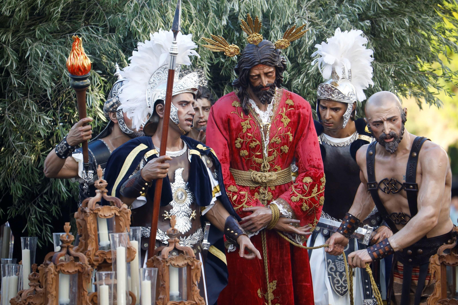 Martes Santo en Córdoba: la procesión del Prendimiento, en imágenes