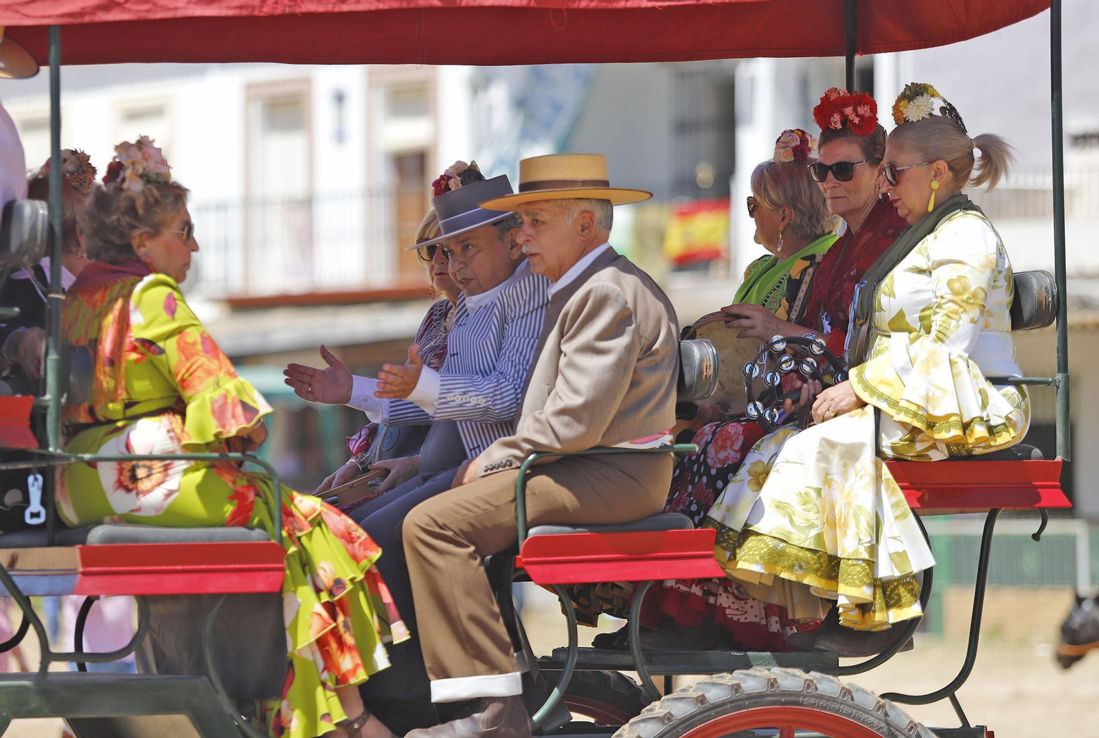 Ambiente en la aldea del Rocío en la jornada del sábado