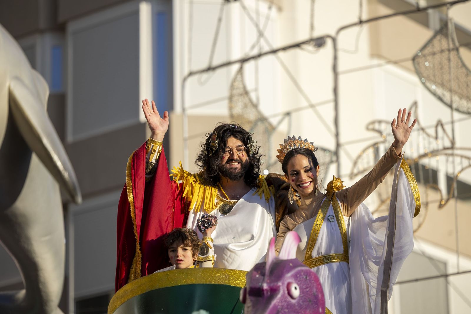 Las mejores imágenes de la Cabalgata del Carnaval de Cádiz 2026