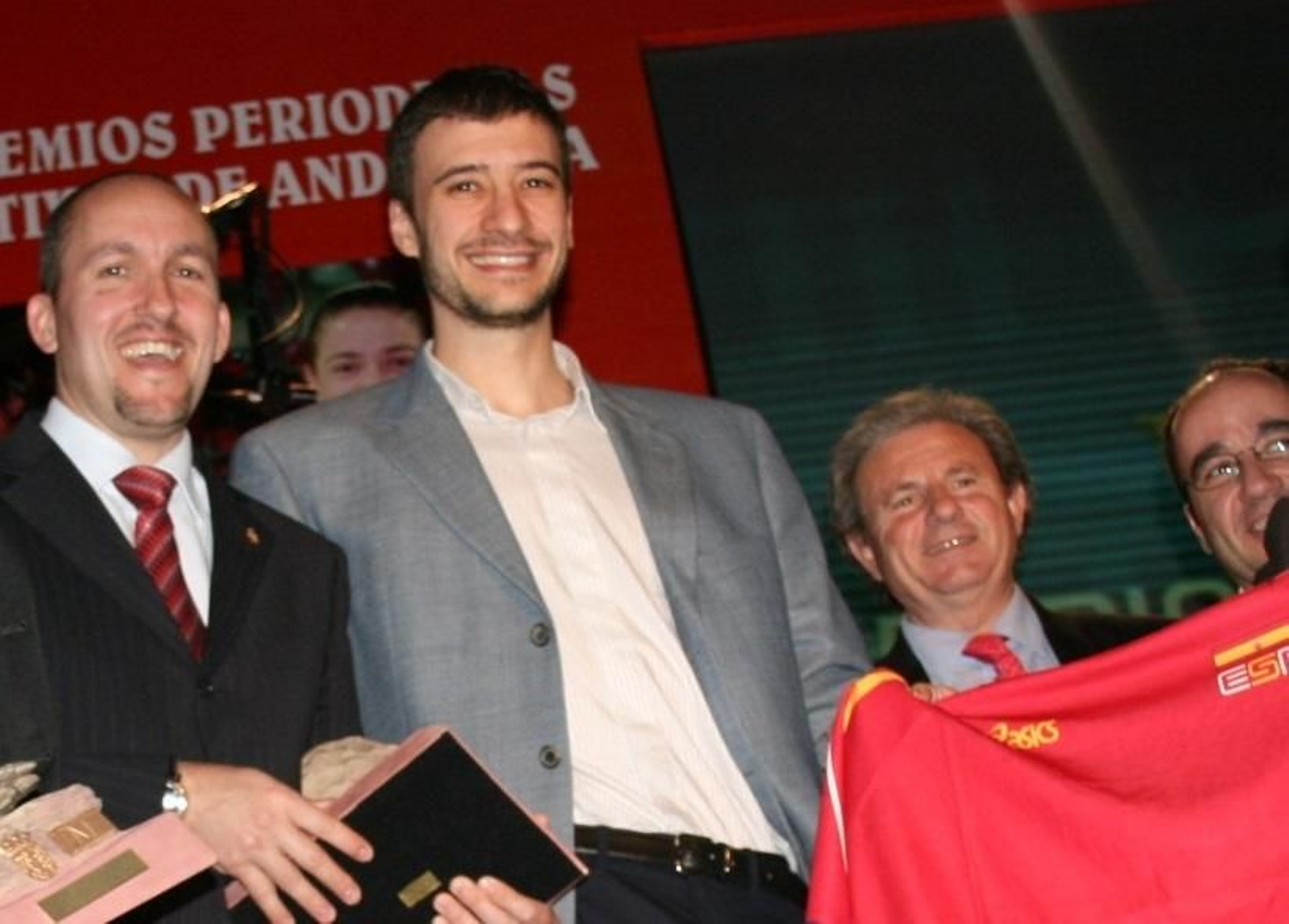 Miguel Ángel Falasca, en el centro de la imagen.