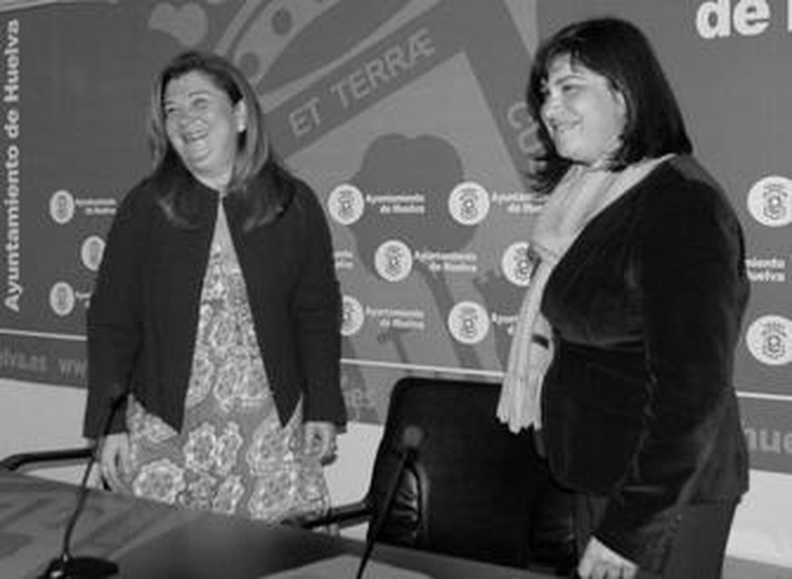 Carmen Céspedes y Juani Carrillo, en la presentación de los actos.