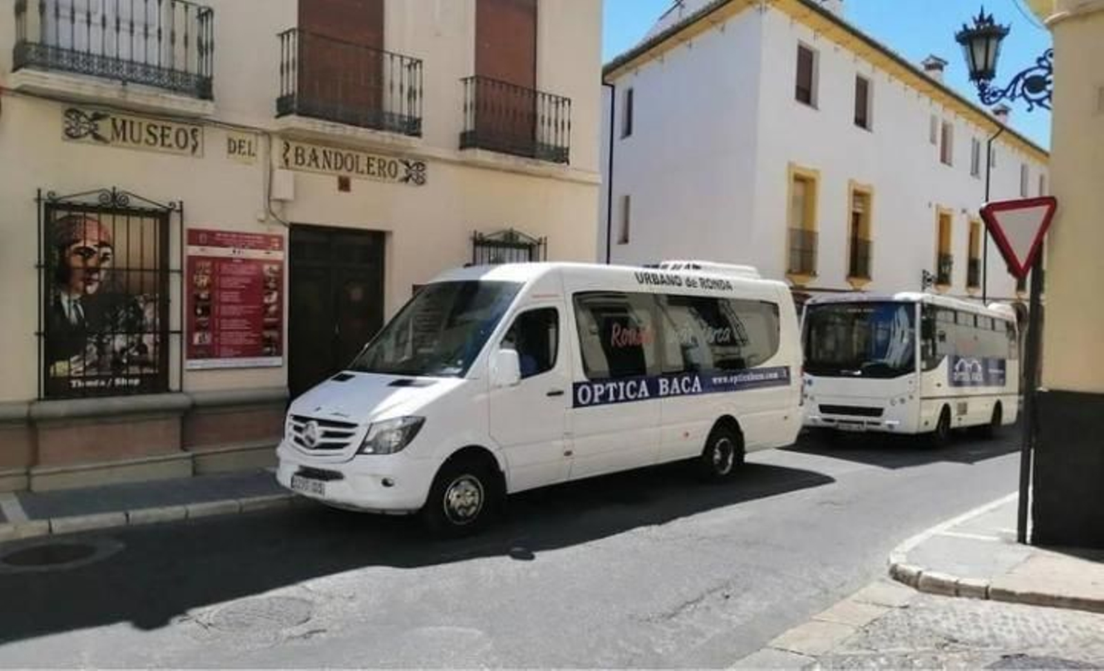 Una imagen de un autobús en Ronda.