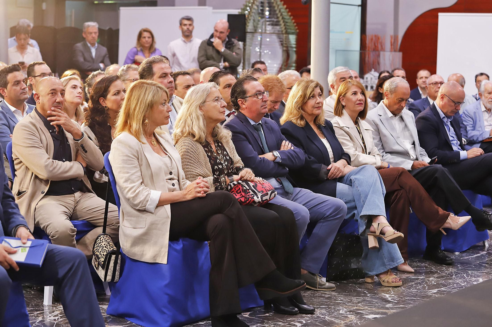 Las imágenes en el Desayuno-Coloquio del Grupo Joly "Competitividad innovación y eficiencia el sector de los frutos rojos ante el reto de la sostenibilidad"