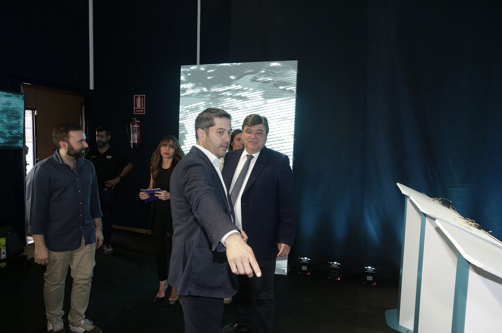 Elecciones Municipales Huelva 2023: Imágenes de la llegada de los candidatos al debate