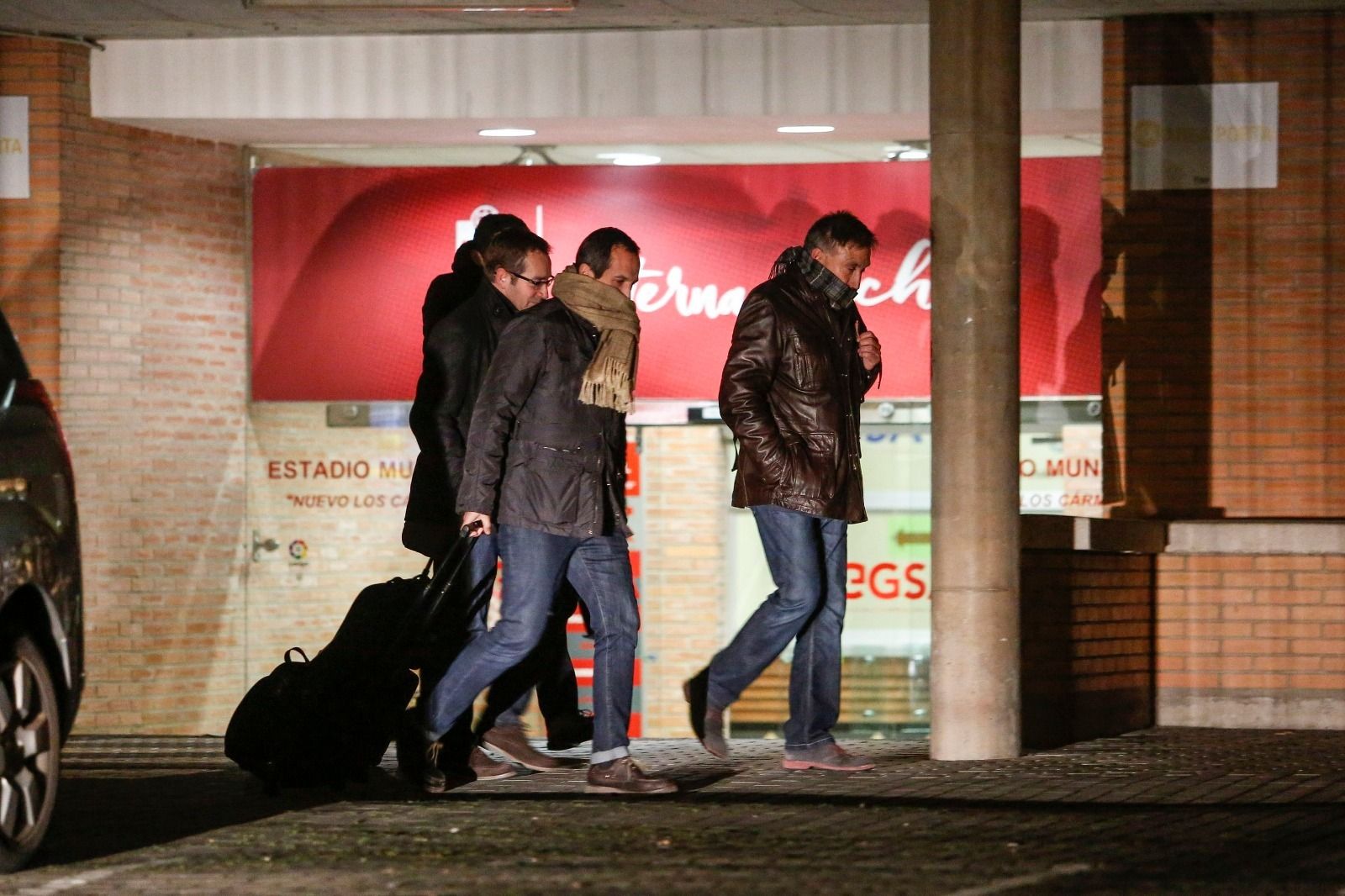 Agentes de la UDEF registran Los Cármenes y la Ciudad Deportiva tras estallar la Operación Líbero en la que fue detenido Quique Pina