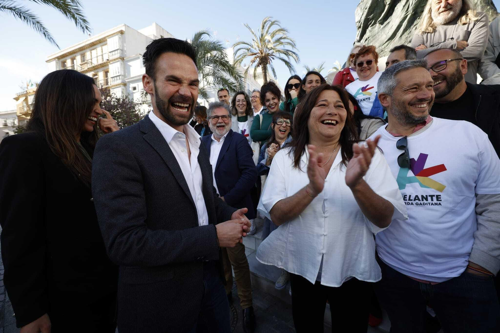 Presentación de la confluencia en San Juan de Dios, con David de la Cruz, Helena Fernández y Carlos Paradas.