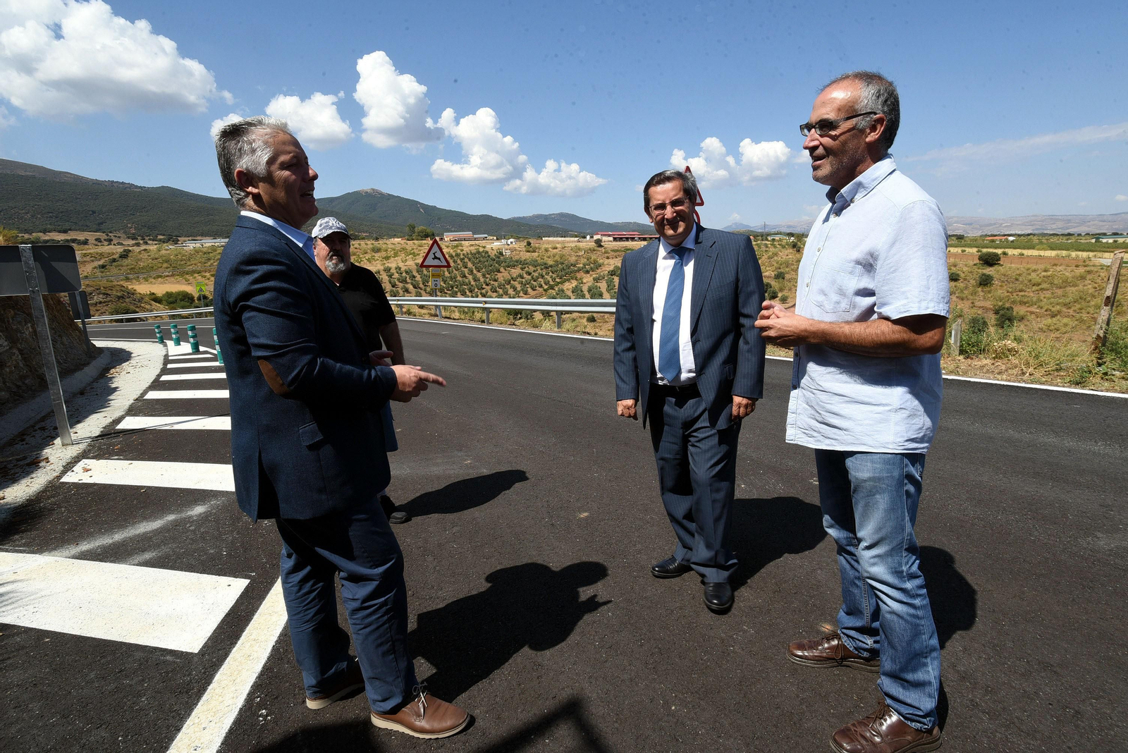 La Diputación concluye la mejora de la carretera de Lugros