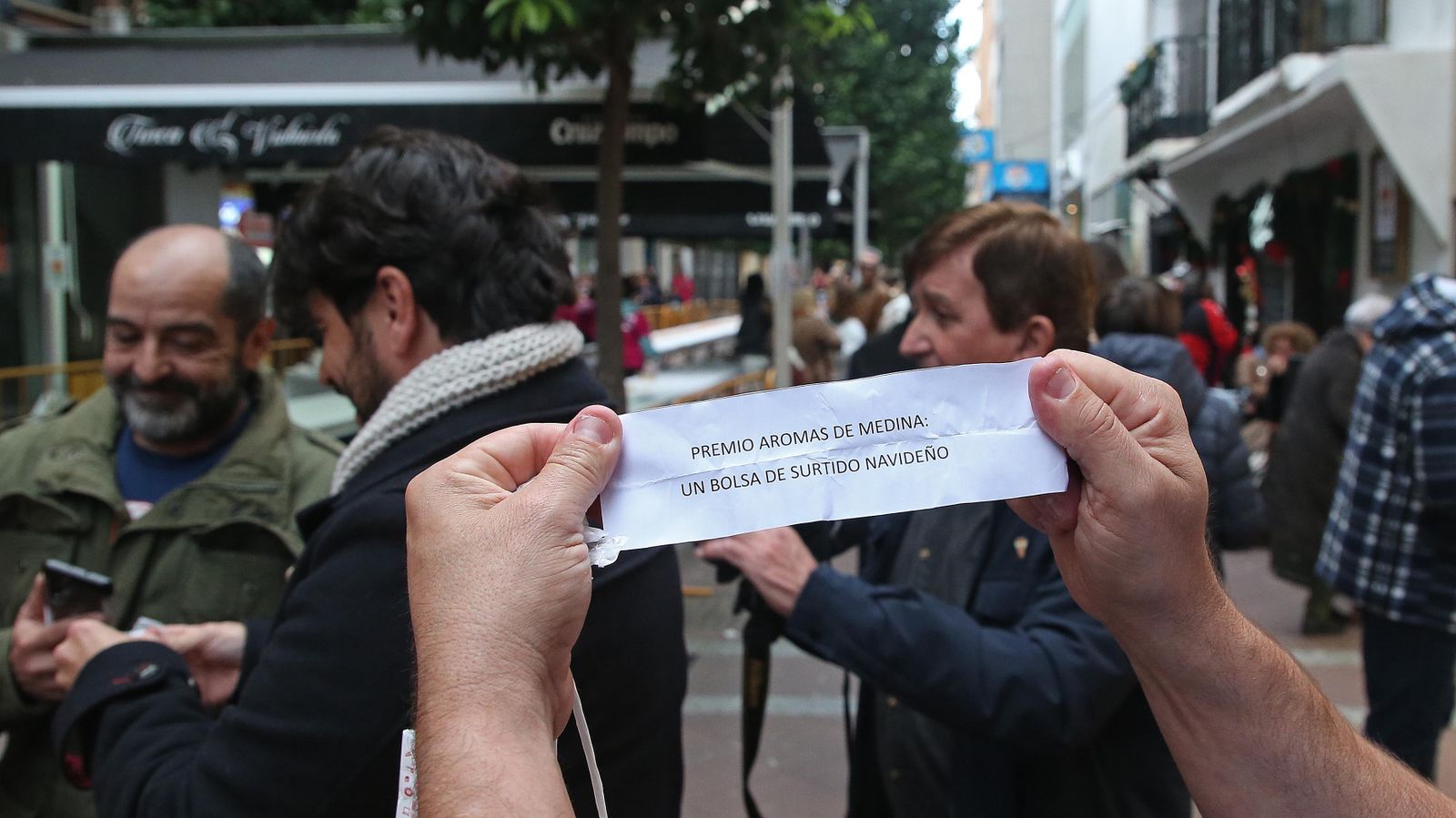 Fotos del II Roscón de Reyes gigante en Algeciras