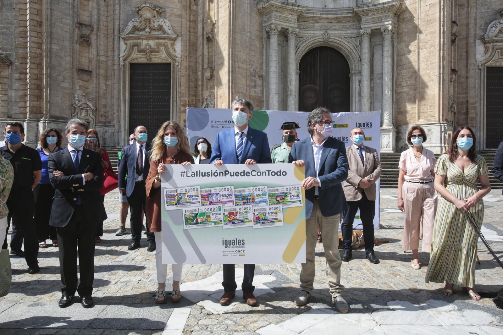 Un instante de la presentación de ayer de esta serie del cupón de la ONCE.