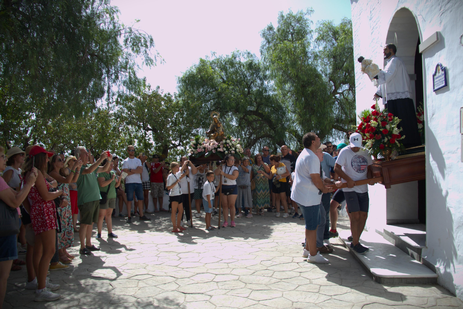 Así ha sido la procesión de San Cayetano en Jolúcar Así ha sido la procesión de San Cayetano en Jolúcar