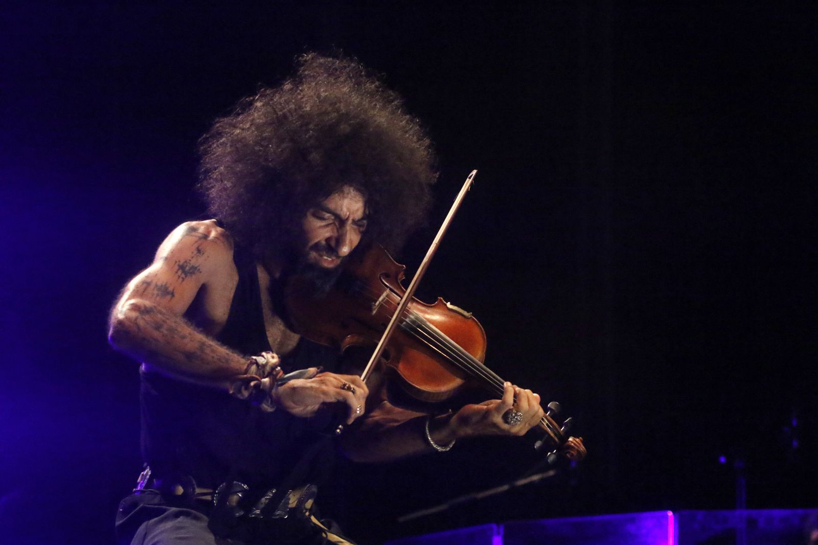 El concierto de Ara Malikian en el Teatro de la Axerquía de Córdoba, en imágenes